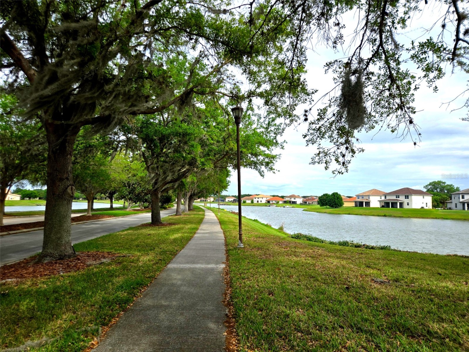 3892 Golden Knot Drive Kissimmee FL 34746 V4947681 image40