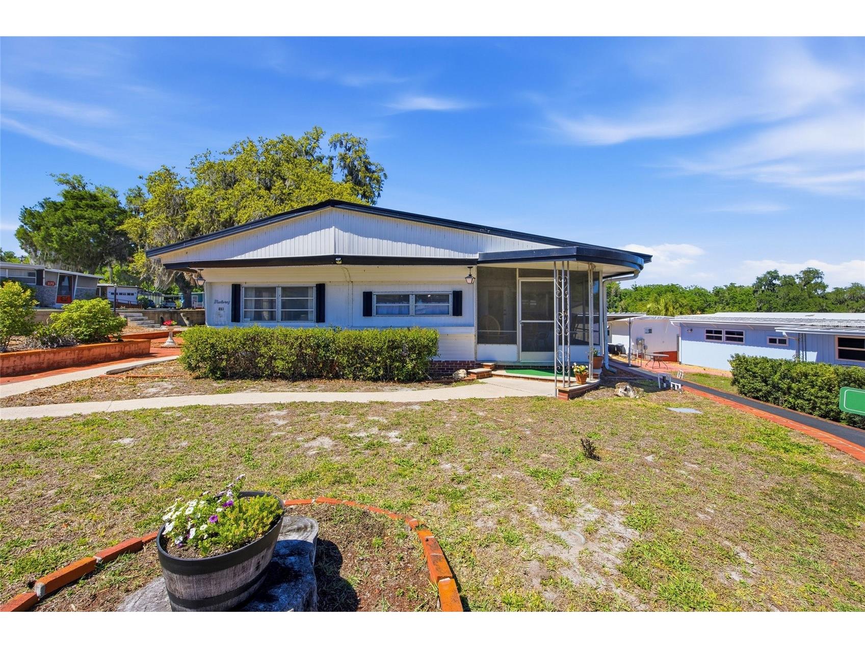 3896 Picciola Road #411 Fruitland Park FL 34731 - LAKE GRIFFIN G5111136 image1