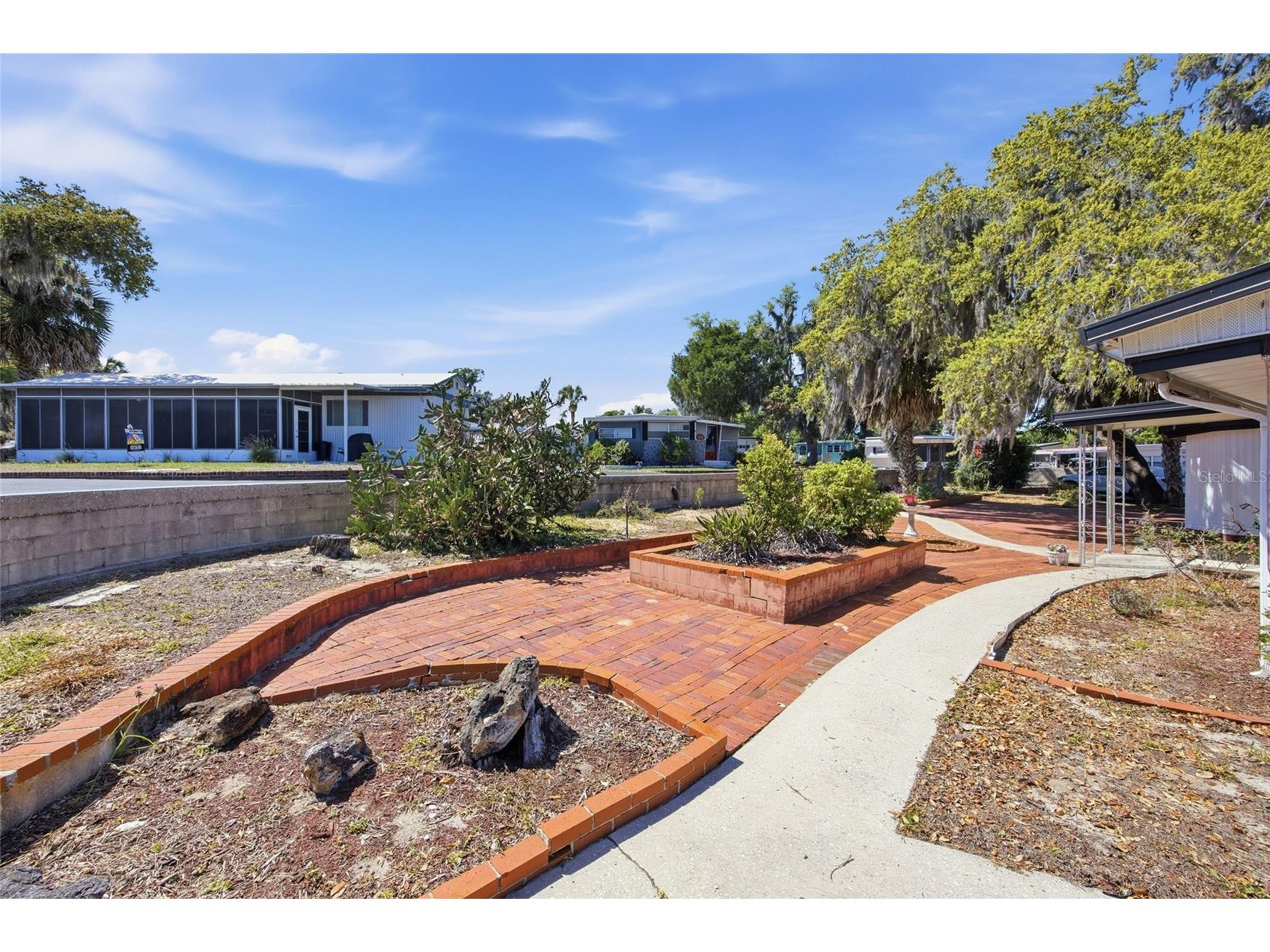 3896 Picciola Road #411 Fruitland Park FL 34731 - LAKE GRIFFIN G5111136 image3