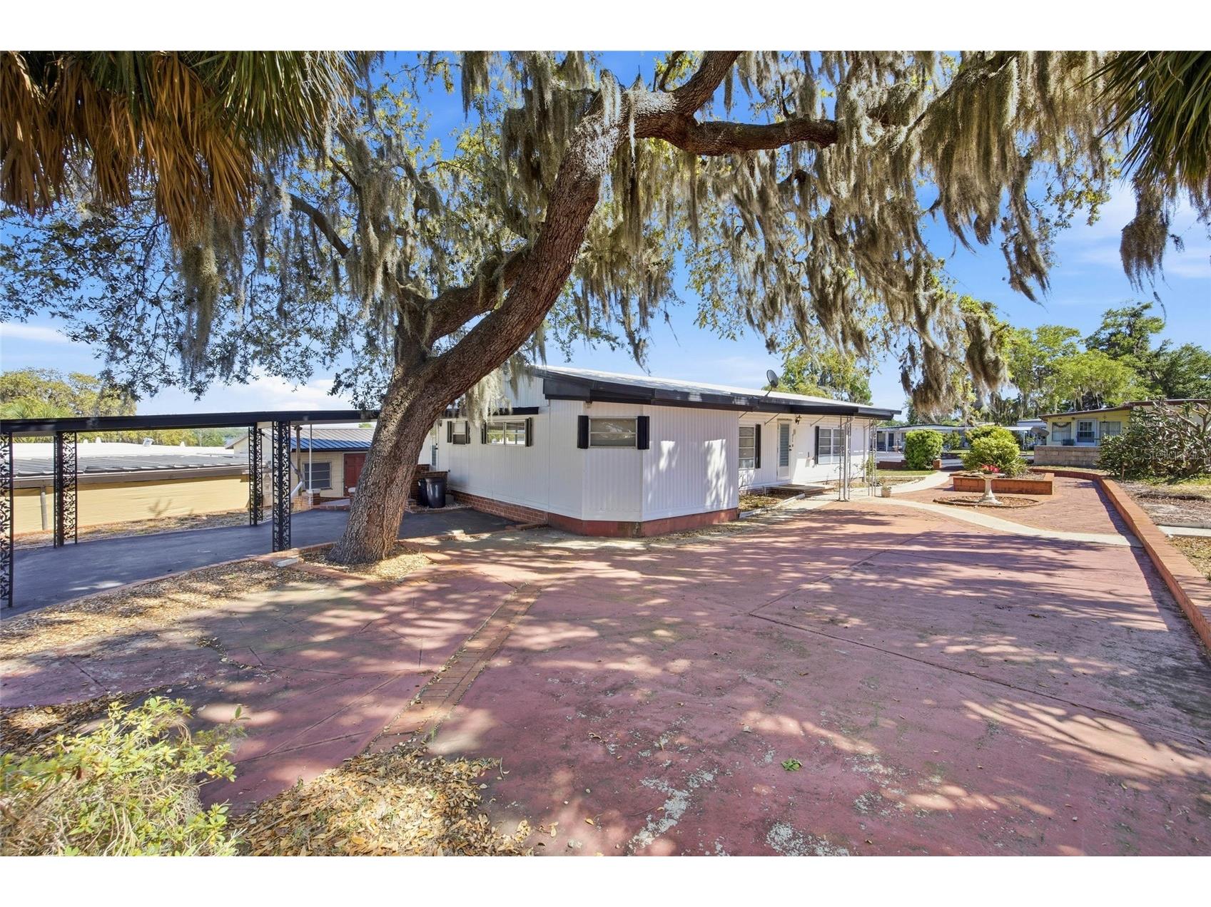 3896 Picciola Road #411 Fruitland Park FL 34731 - LAKE GRIFFIN G5111136 image31