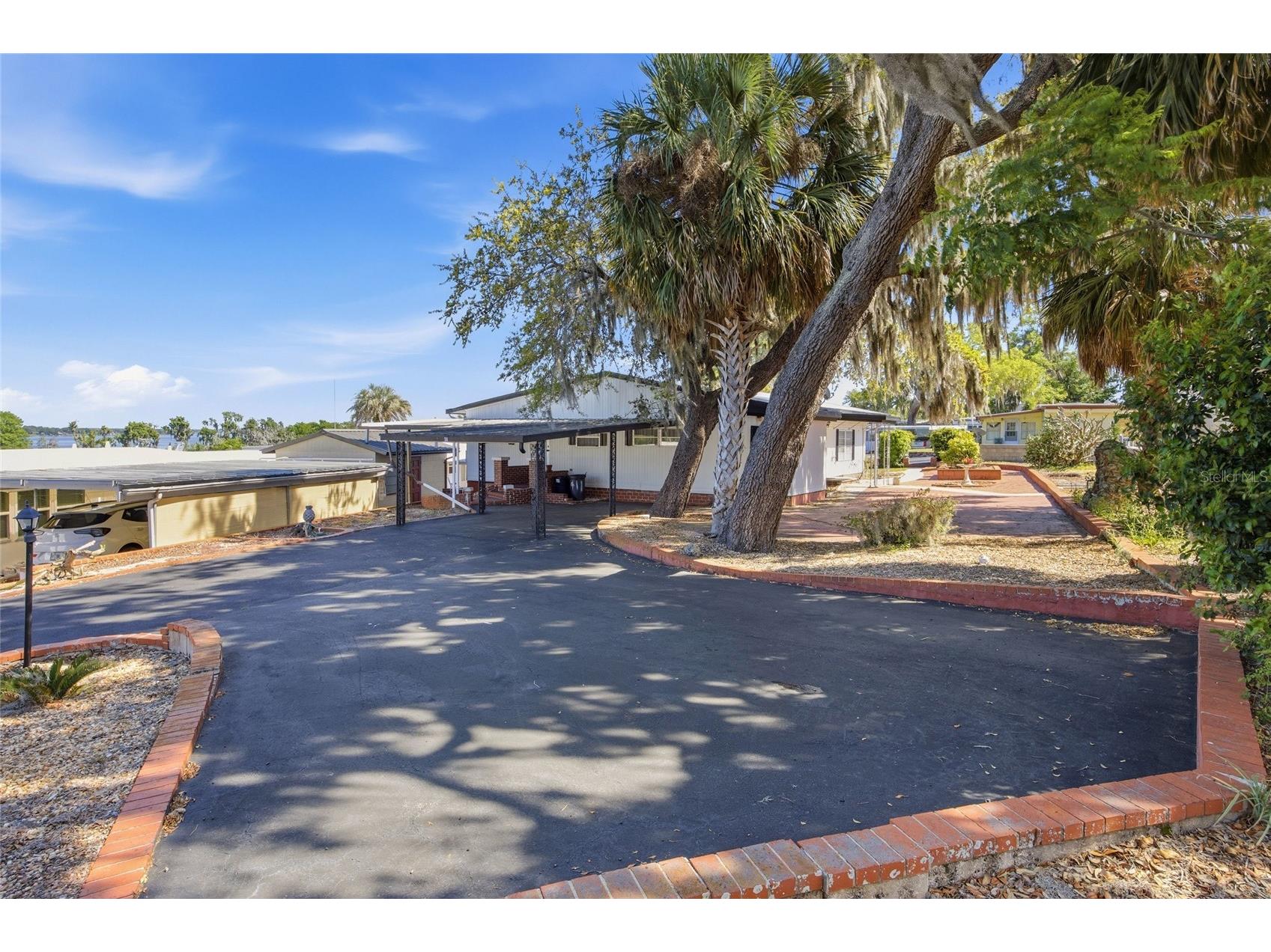 3896 Picciola Road #411 Fruitland Park FL 34731 - LAKE GRIFFIN G5111136 image37