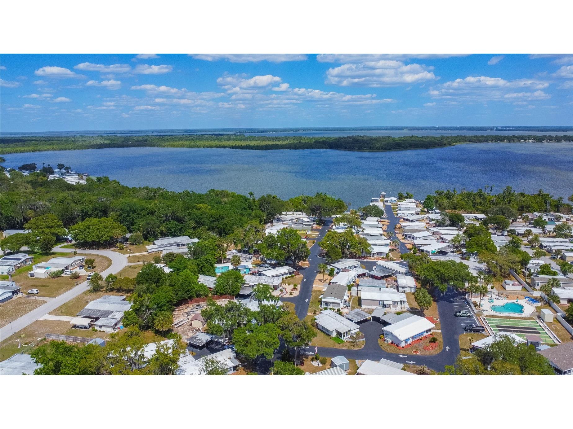 3896 Picciola Road #554 Fruitland Park FL 34731 - LAKE GRIFFIN W7885177 image29