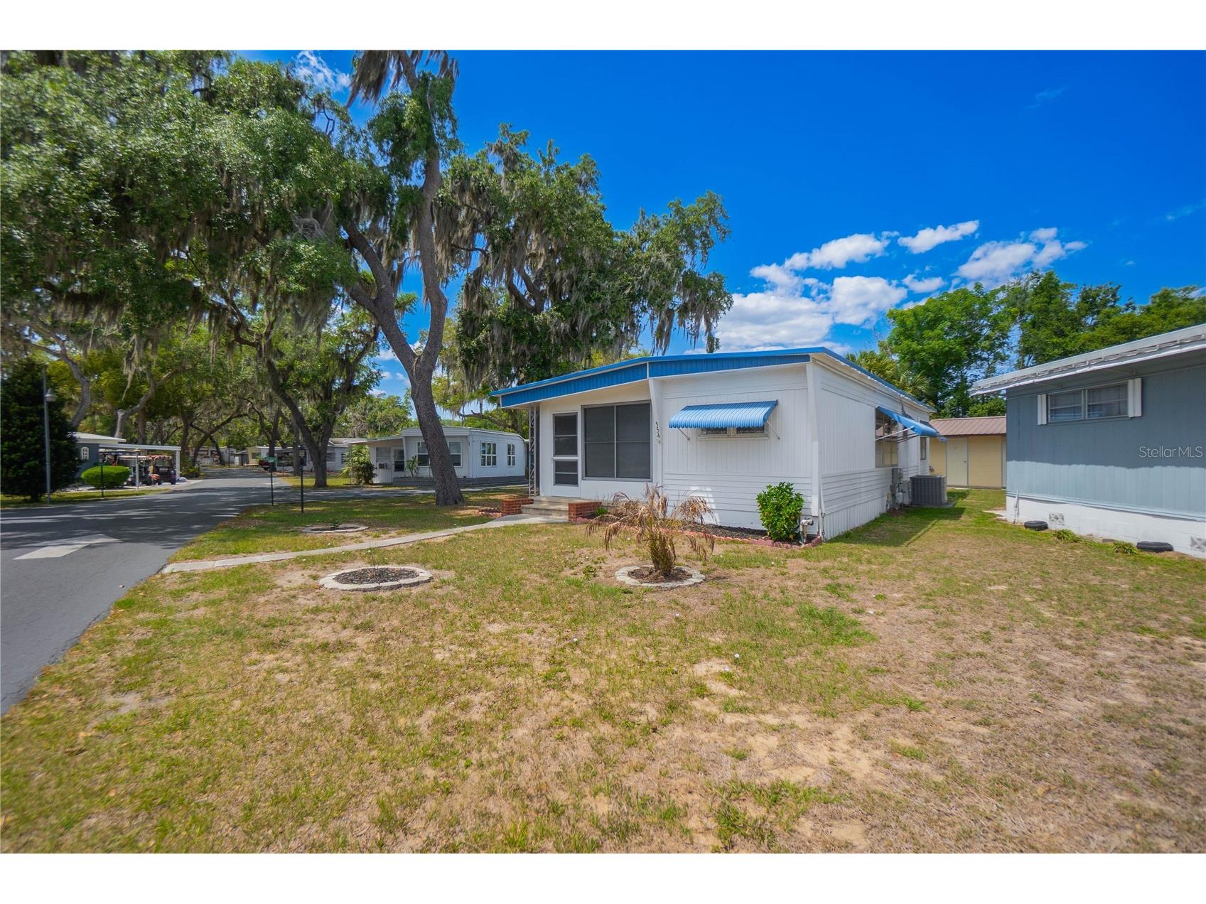 3896 Picciola Road #554 Fruitland Park FL 34731 - LAKE GRIFFIN W7885177 image4