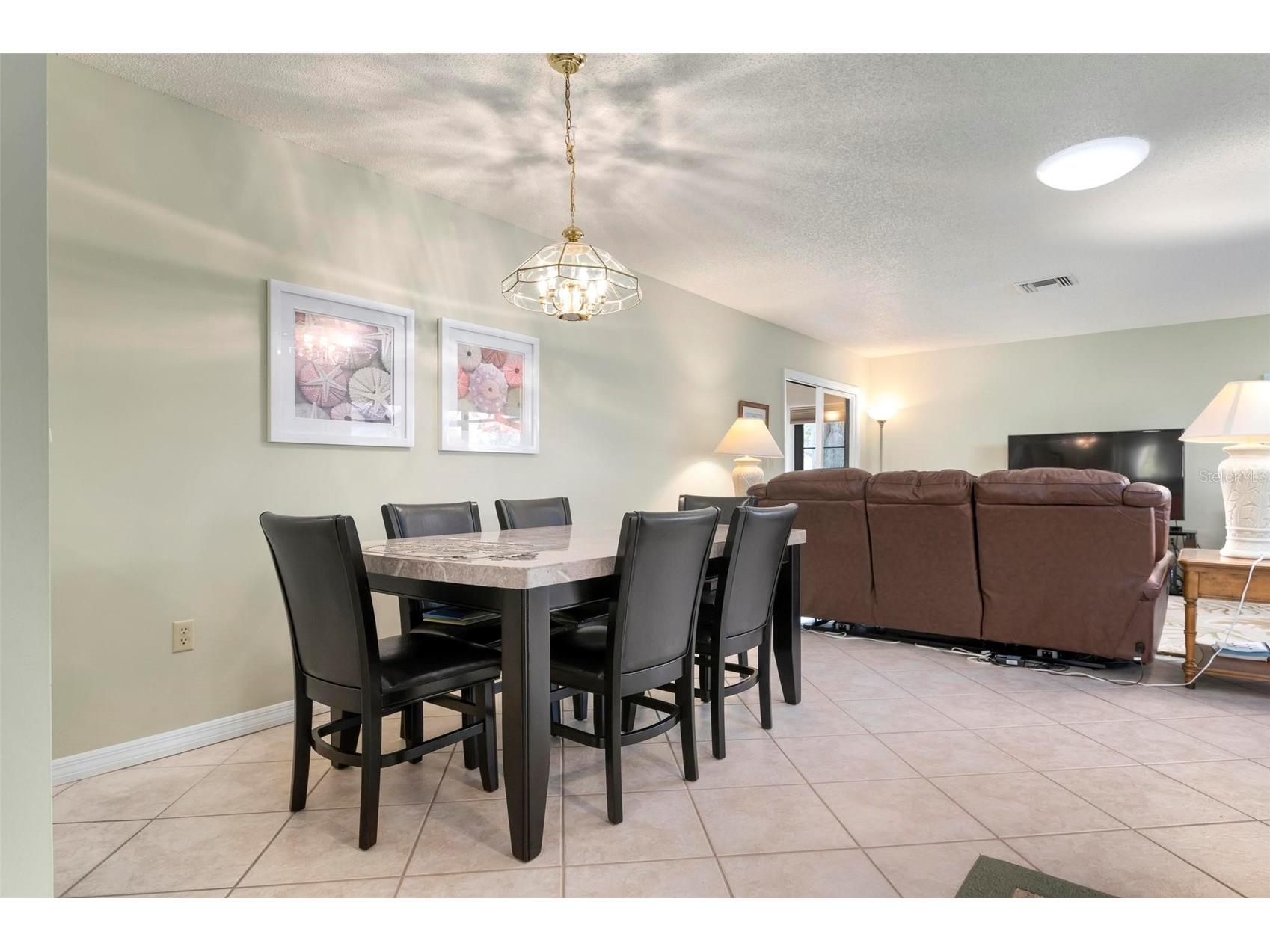 3896 Wilshire Drive #11 Sarasota FL 34238 - Mirror Lake A4690837 image5