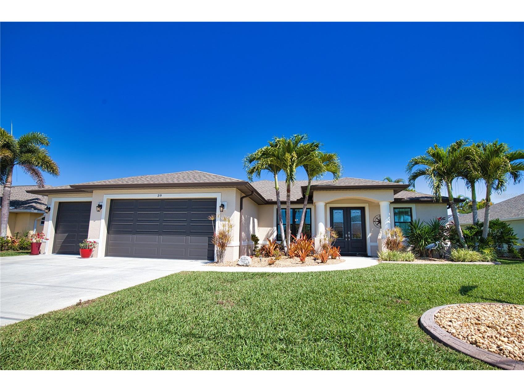 39 Medalist Road Rotonda West FL 33947 D6146949 image1