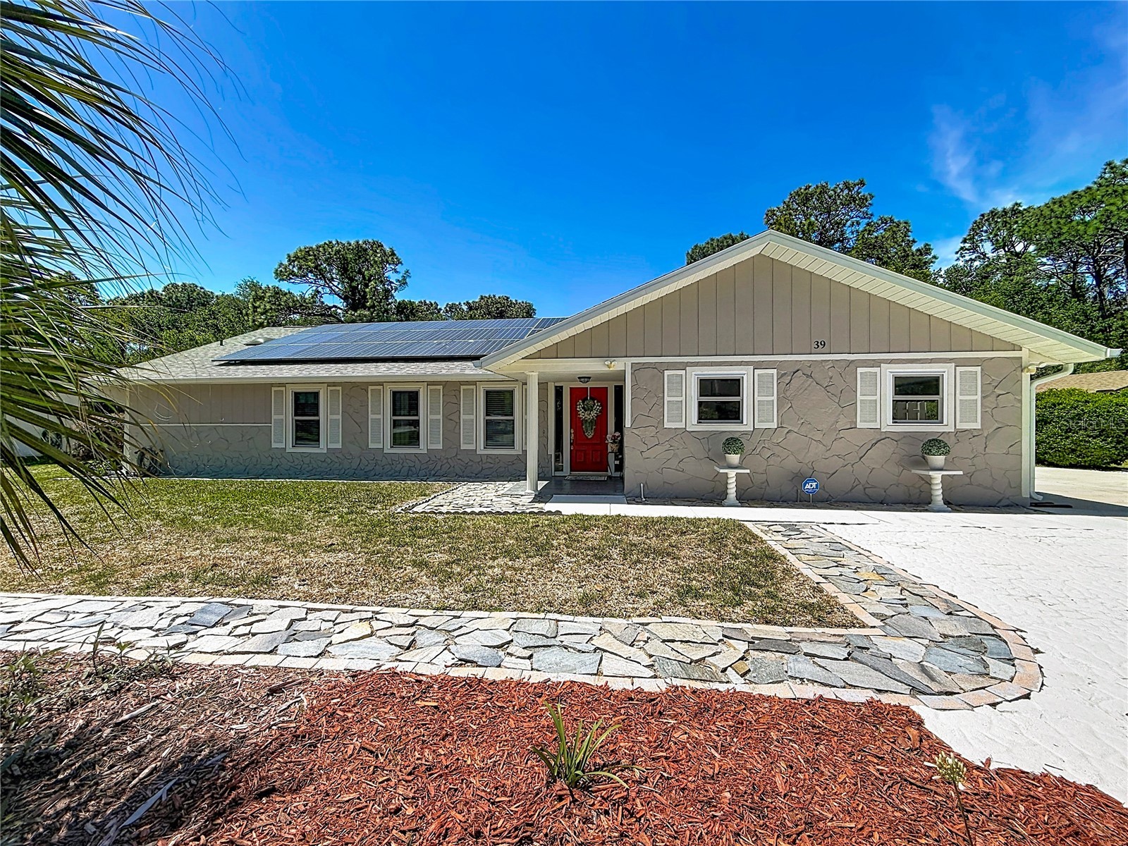 39 Pine Street Homosassa FL 34446 W7884937 image1
