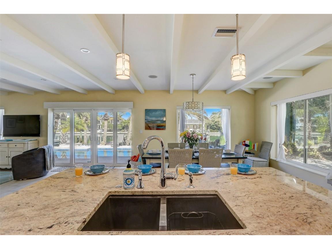 39 S Polk Drive Sarasota FL 34236 A4438333 image17