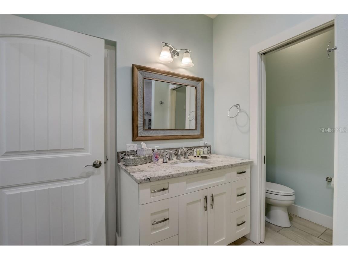 39 S Polk Drive Sarasota FL 34236 A4438333 image36