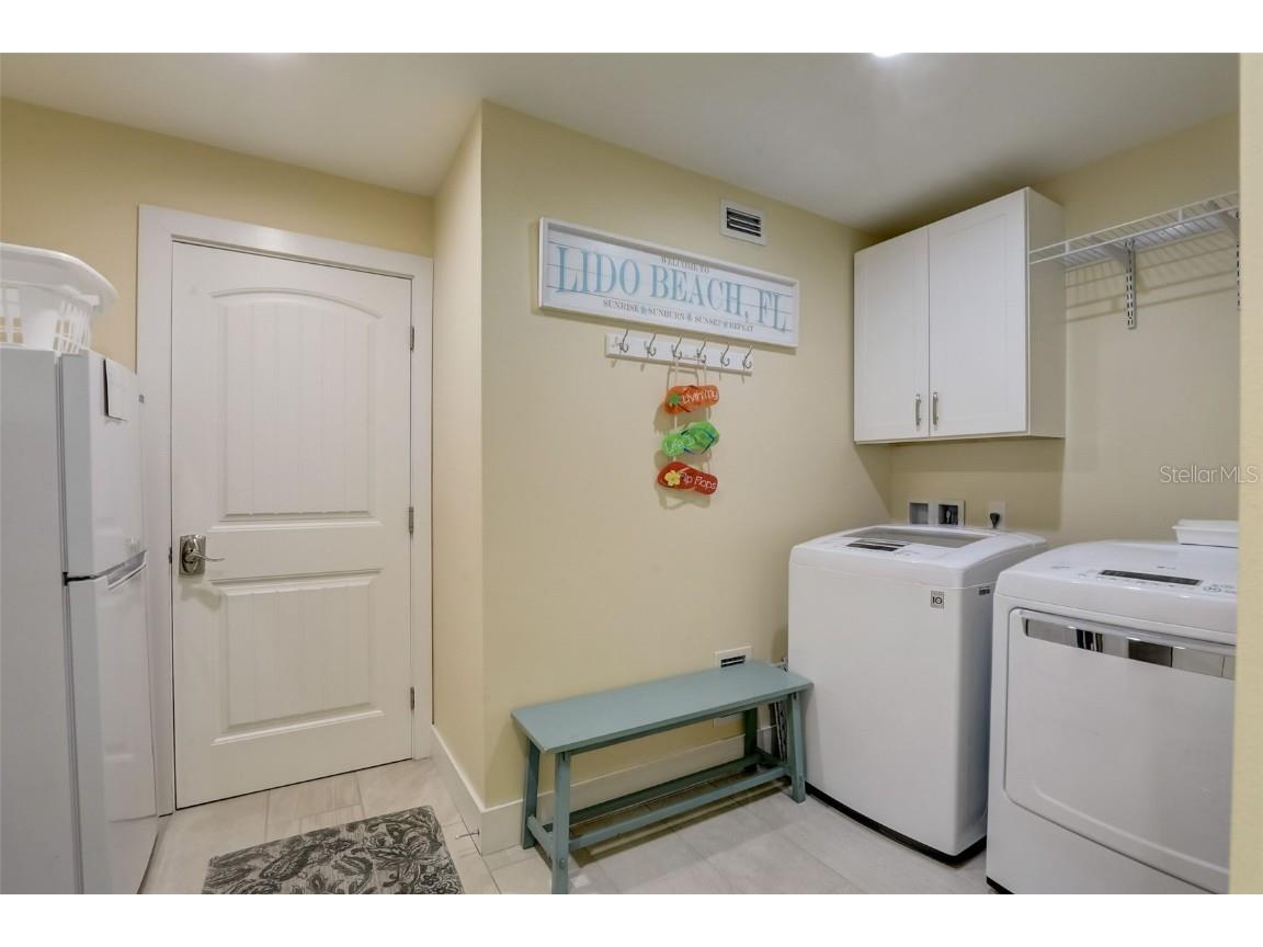 39 S Polk Drive Sarasota FL 34236 A4438333 image41