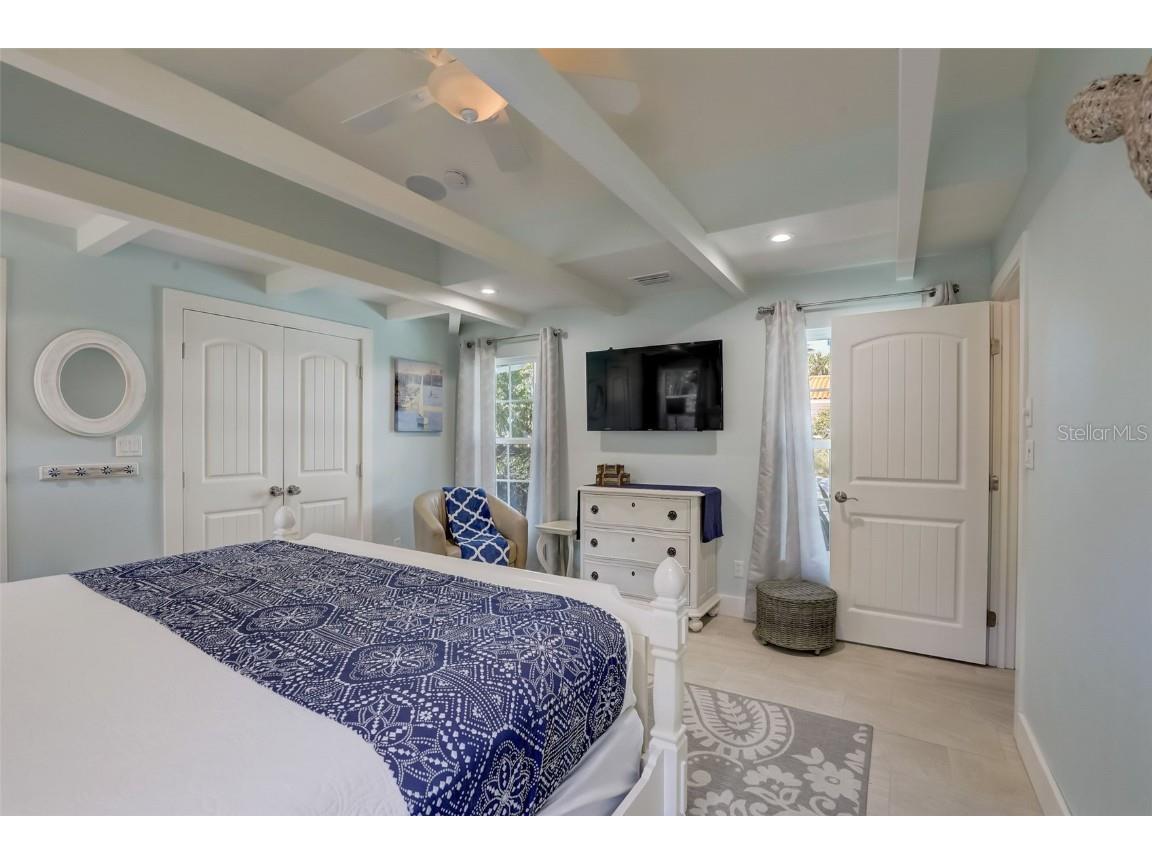 39 S Polk Drive Sarasota FL 34236 A4438333 image56