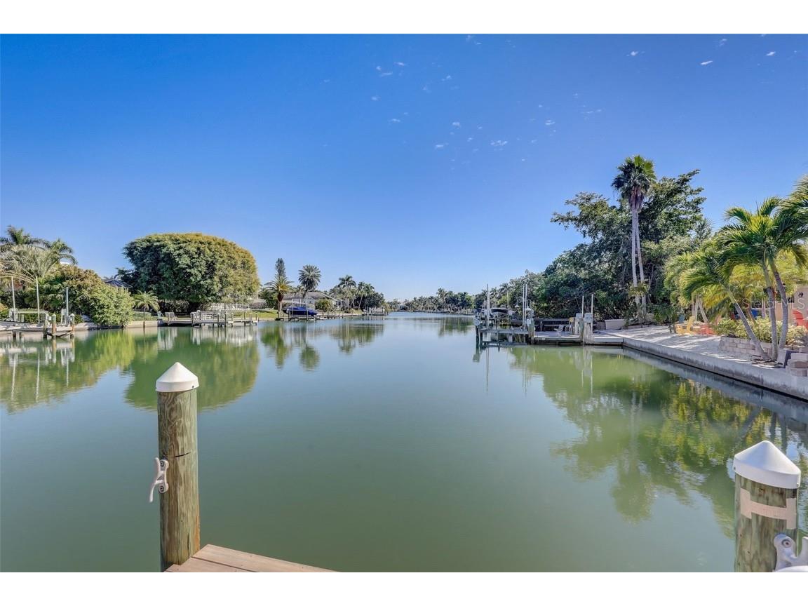 39 S Polk Drive Sarasota FL 34236 A4438333 image74