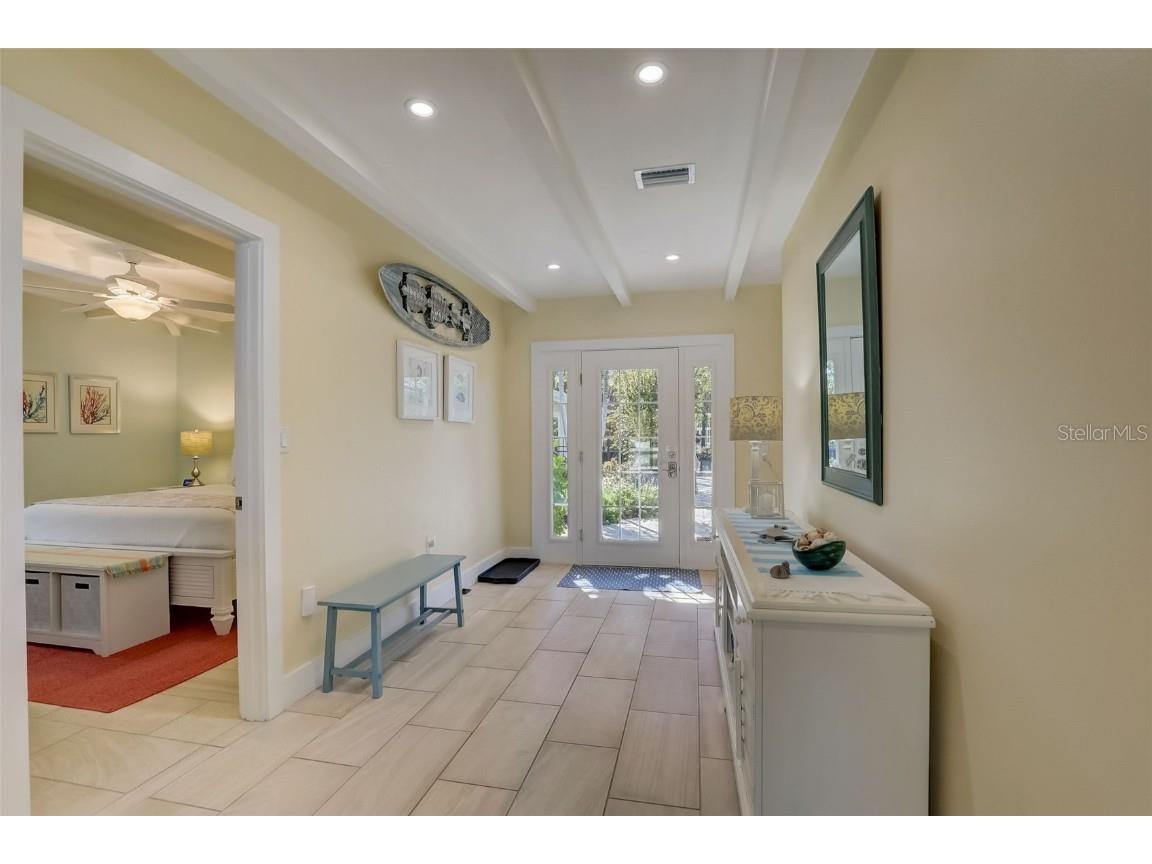 39 S Polk Drive Sarasota FL 34236 A4438333 image8