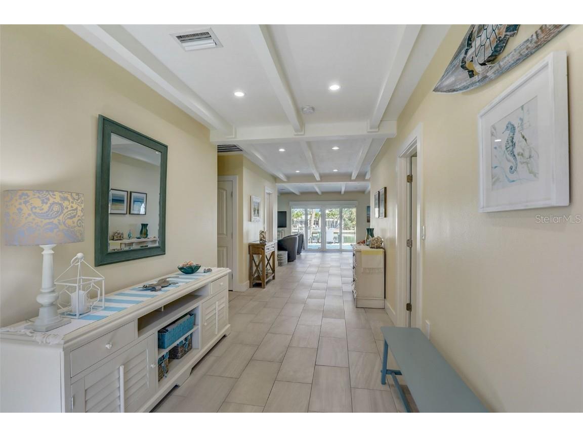 39 S Polk Drive Sarasota FL 34236 A4438333 image9