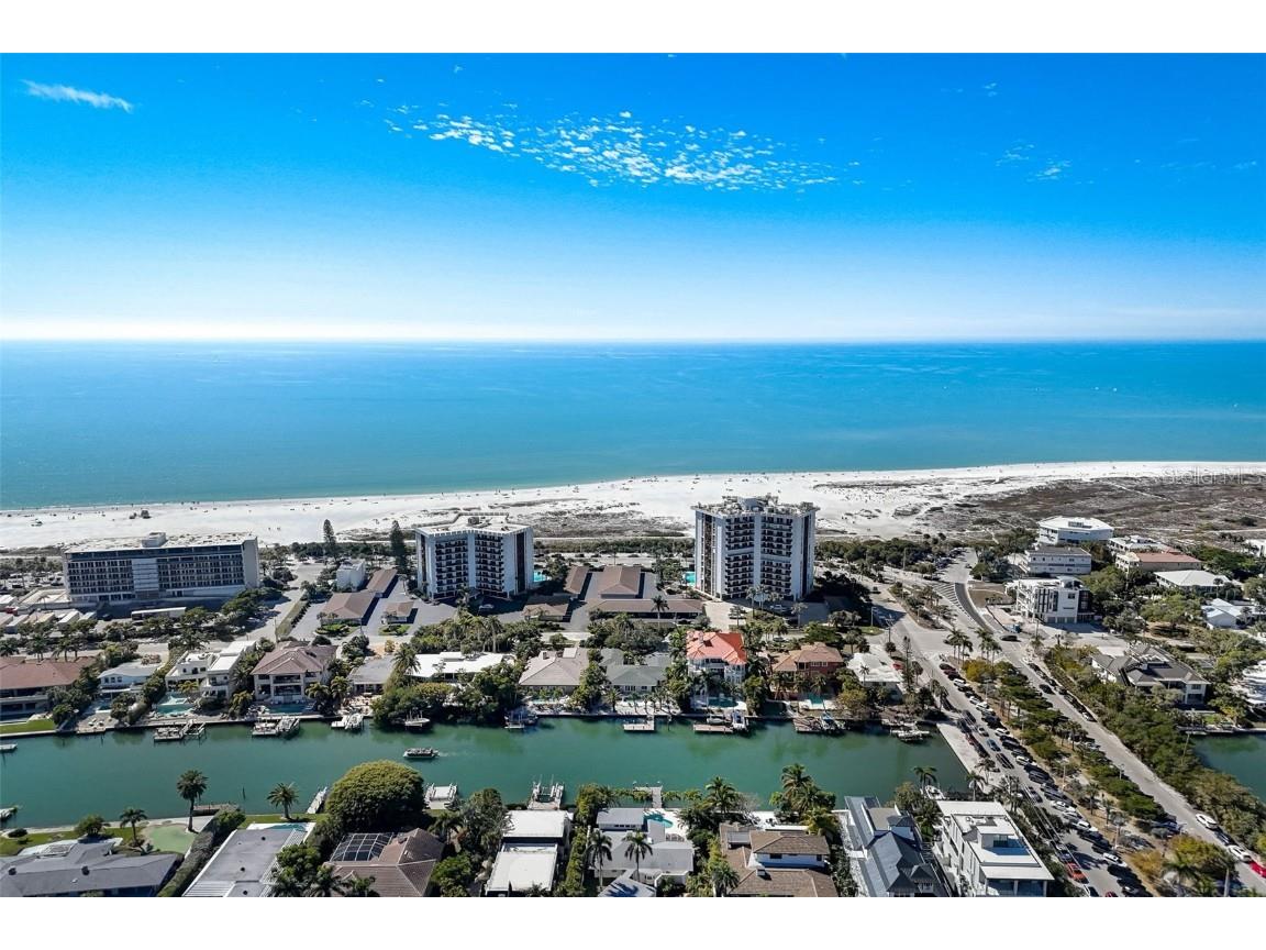 39 S Polk Drive Sarasota FL 34236 A4438333 image94