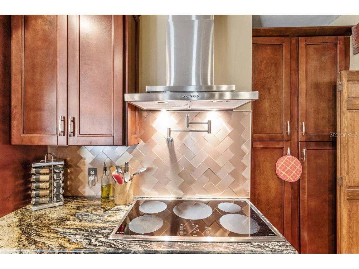 39 Sunset Drive Brooksville FL 34601 OM704564 image7