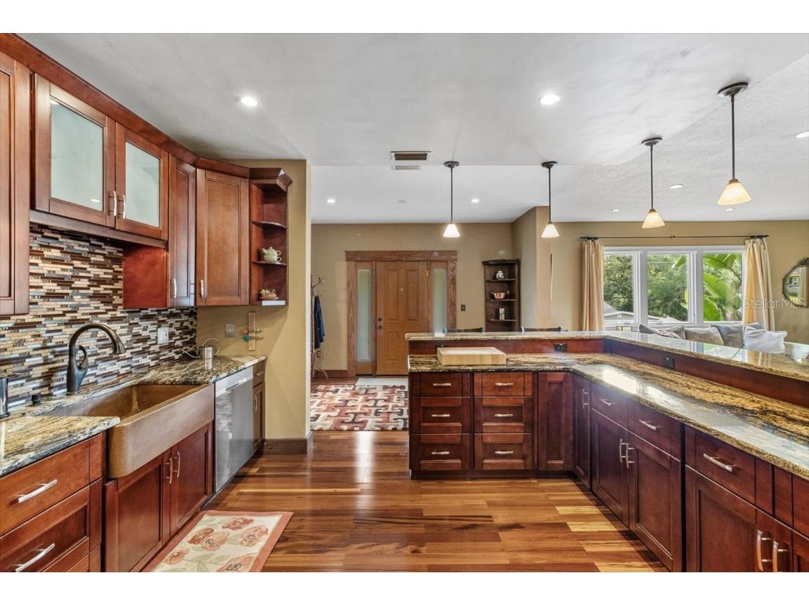 39 Sunset Drive Brooksville FL 34601 OM704564 image9