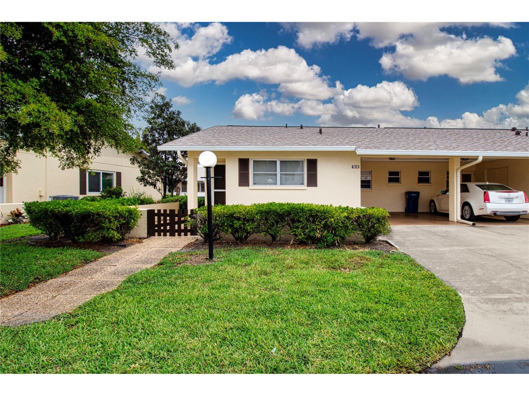 390 301 Boulevard W #12D Bradenton FL 34205 A4688550 image1
