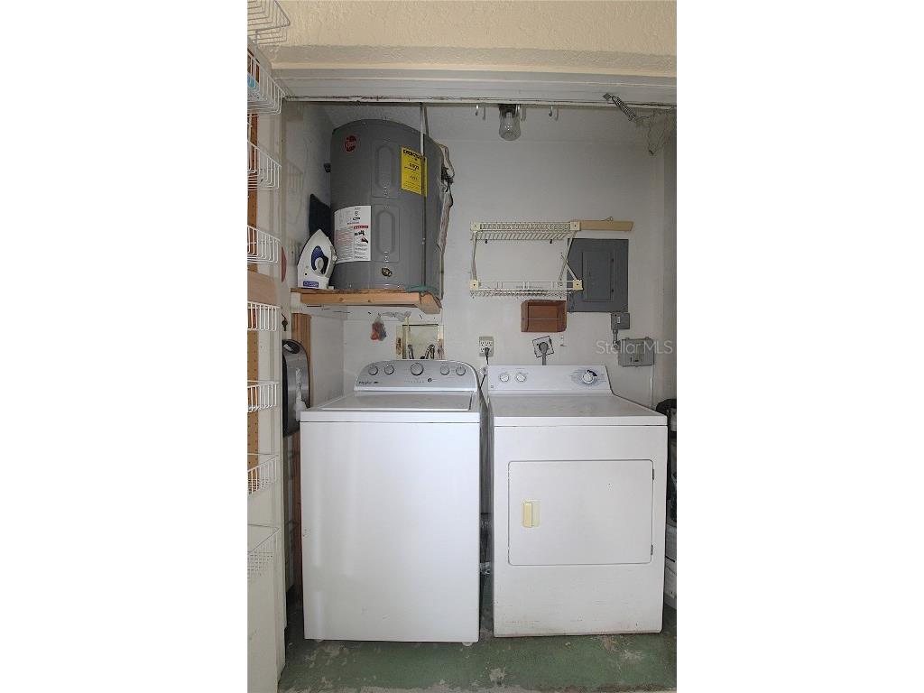 390 301 Boulevard W #24D Bradenton FL 34205 A4660002 image19