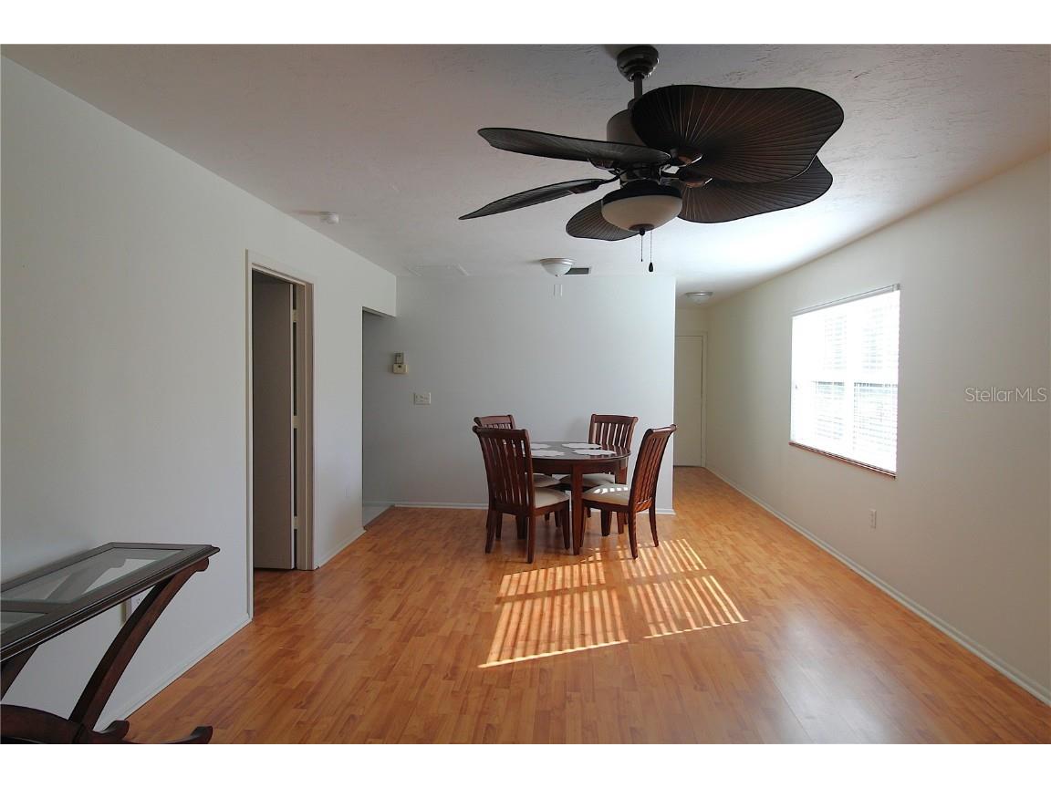 390 301 Boulevard W #24D Bradenton FL 34205 A4660002 image6