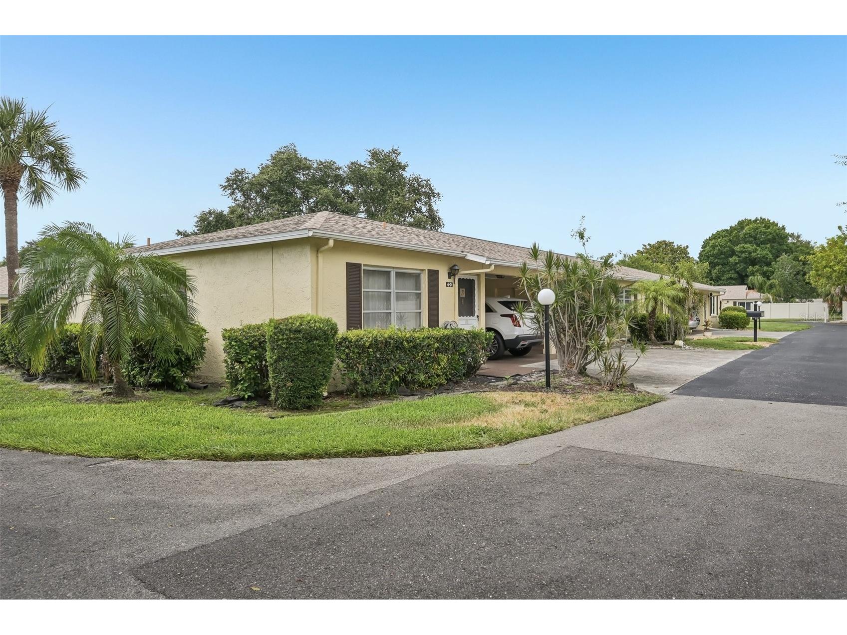 390 301 Boulevard W #4D Bradenton FL 34205 A4696933 image2