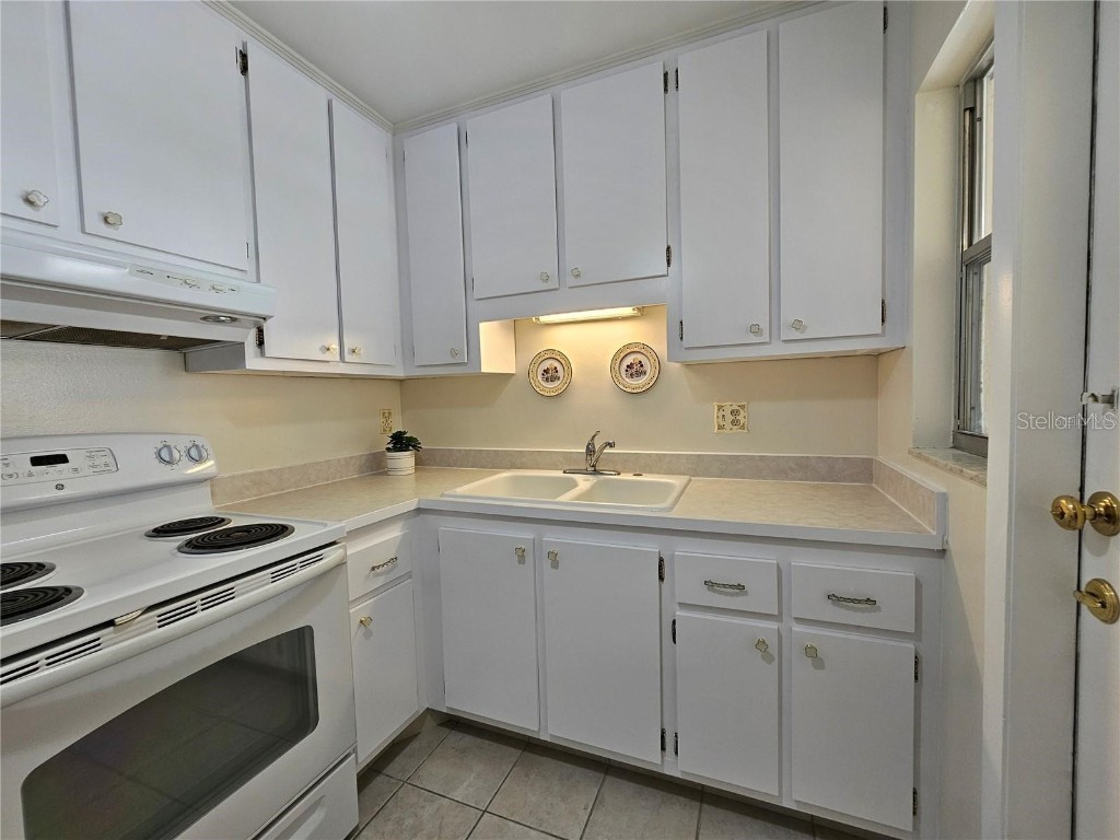 390 301 Boulevard W #5B Bradenton FL 34205 A4665347 image8