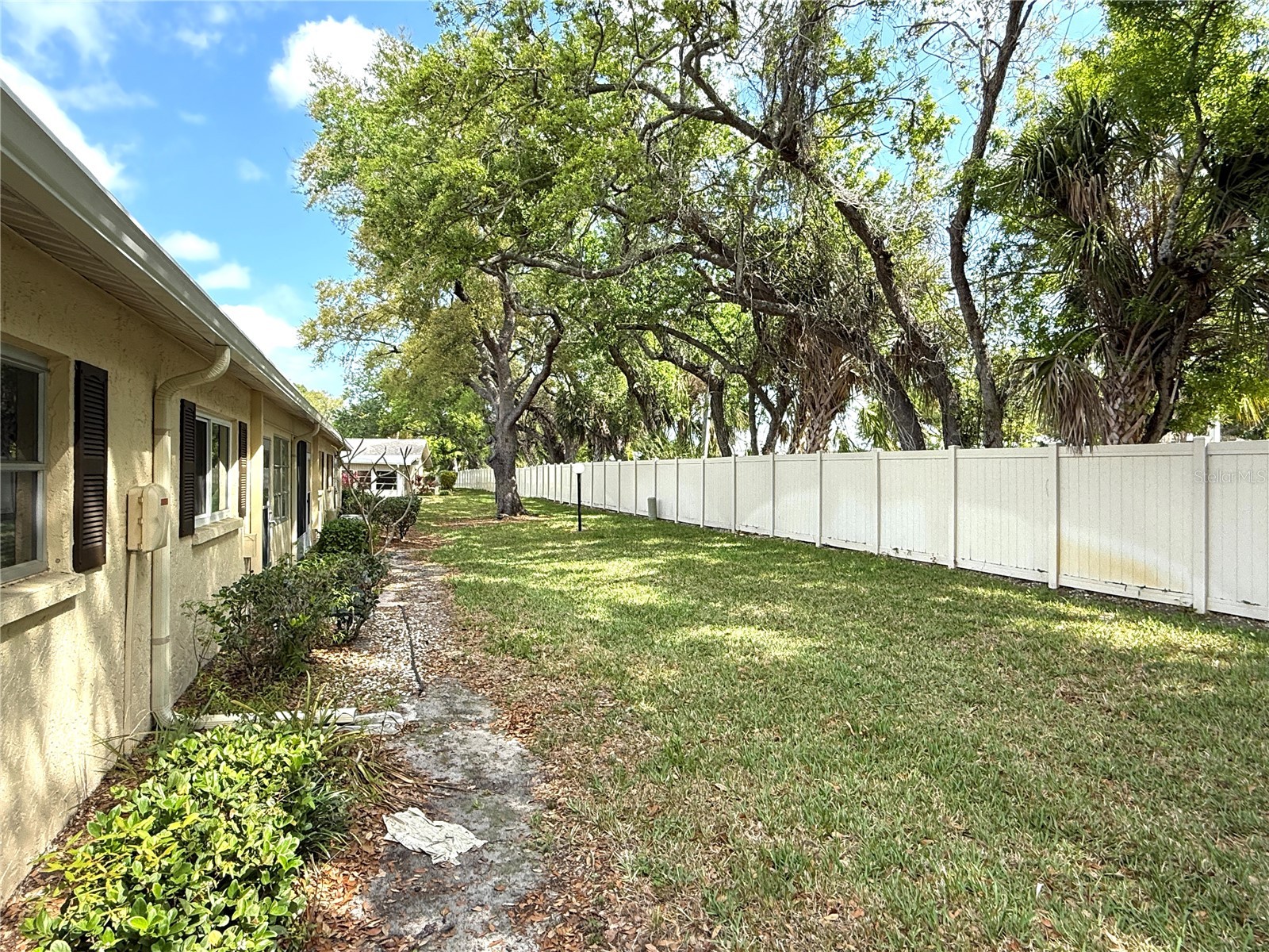 390 301 Boulevard W #8A Bradenton FL 34205 A4686297 image33