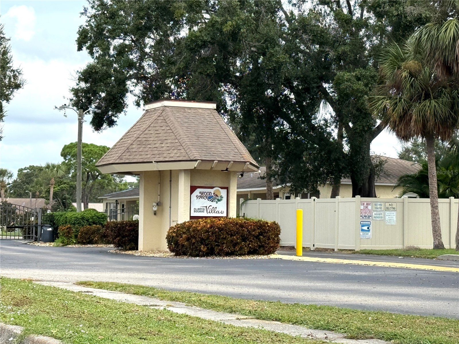 390 301 Boulevard W #8A Bradenton FL 34205 A4686297 image42