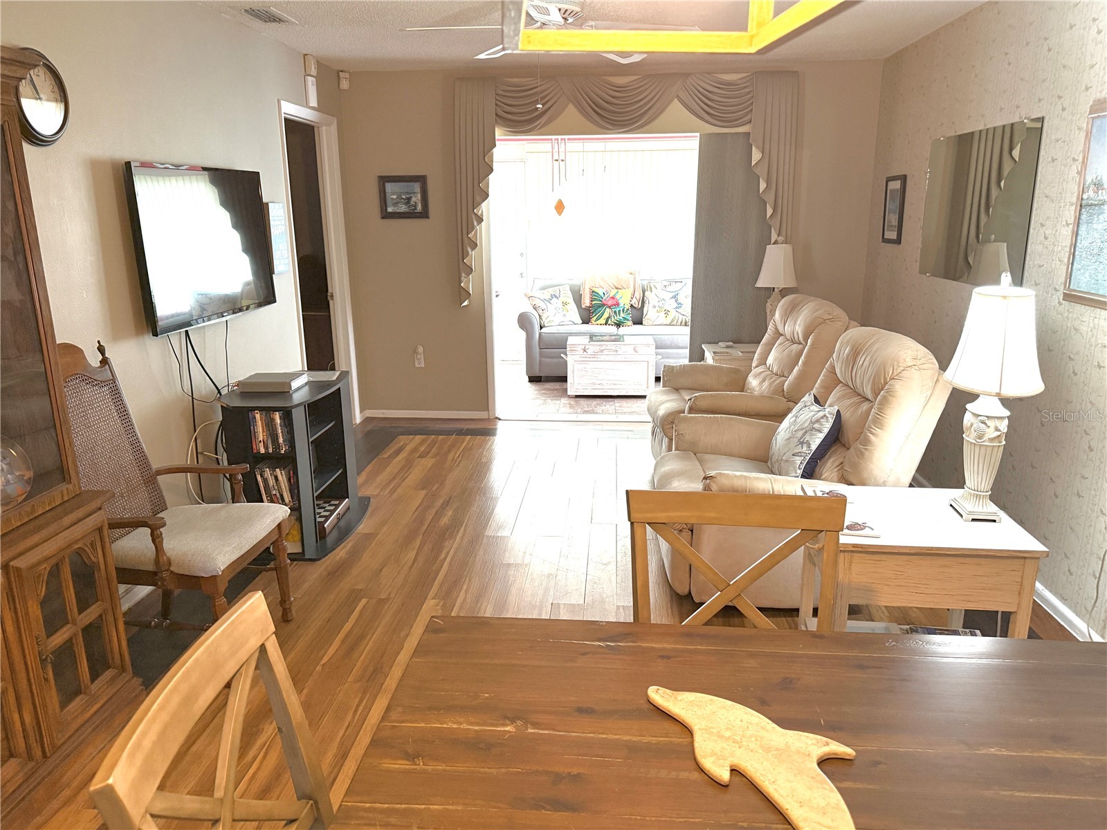390 301 Boulevard W #8A Bradenton FL 34205 A4686297 image9