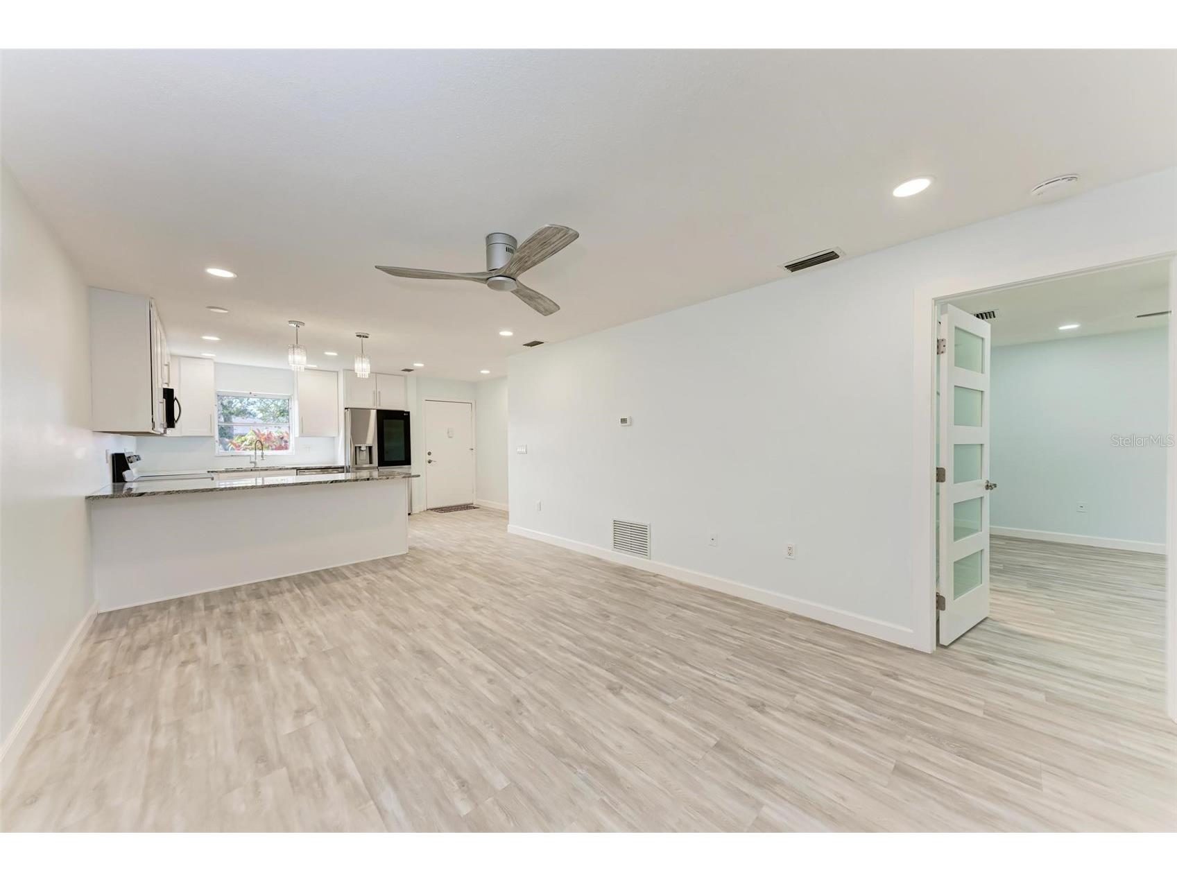 390 301 Boulevard W #8C Bradenton FL 34205 A4679396 image7