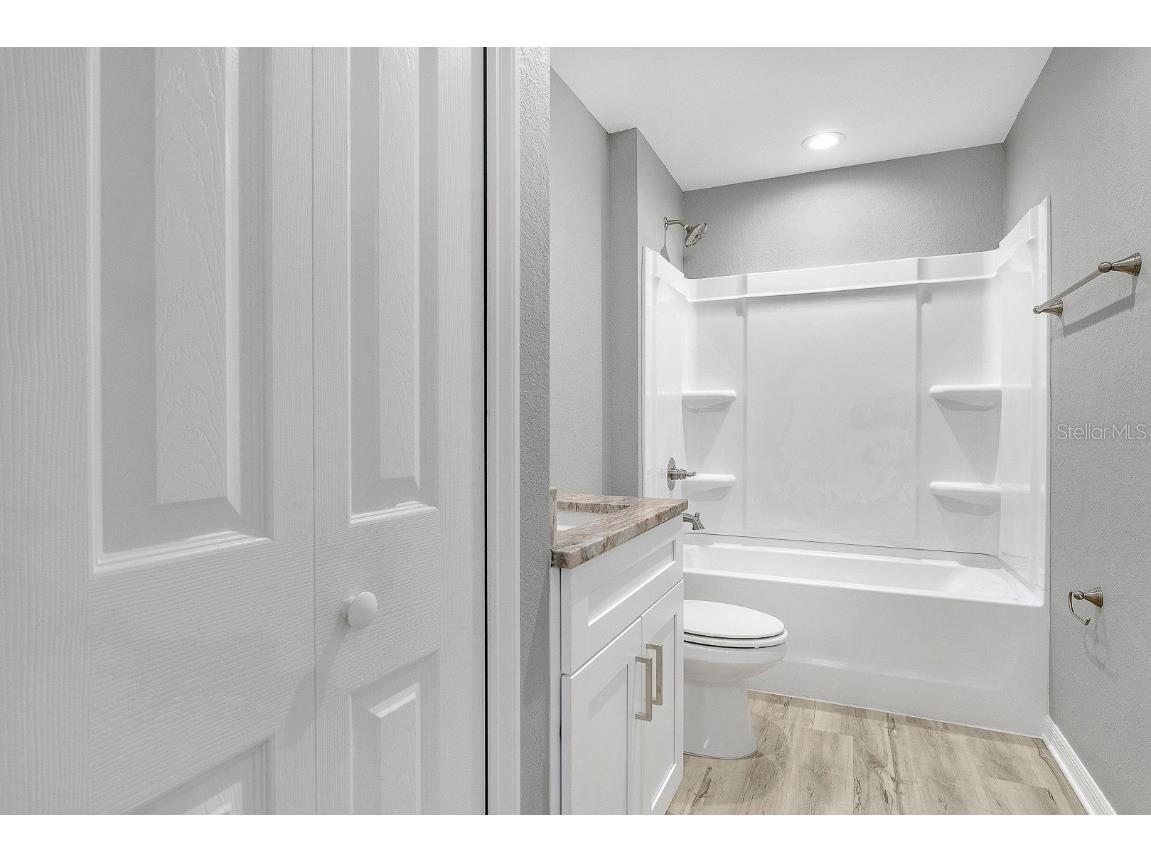 390 3rd Avenue SW Mulberry FL 33860 TB8447825 image16