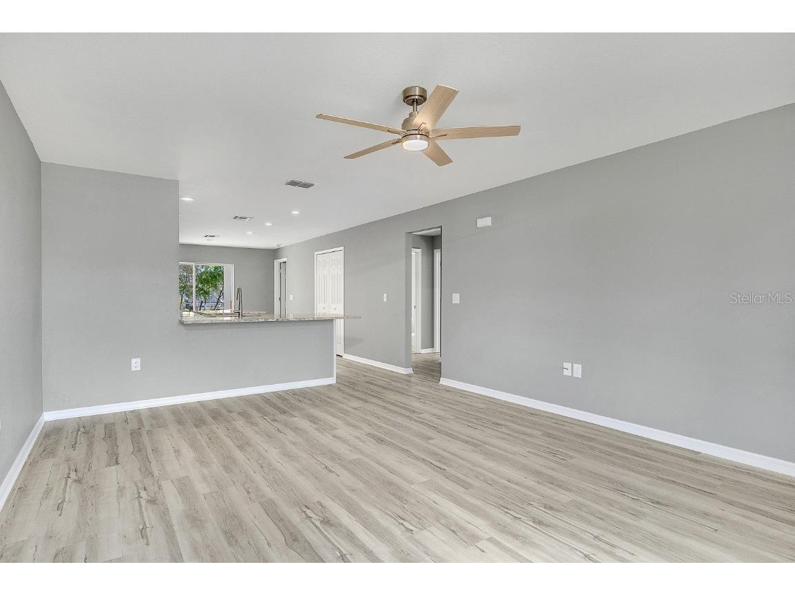 390 3rd Avenue SW Mulberry FL 33860 TB8447825 image9