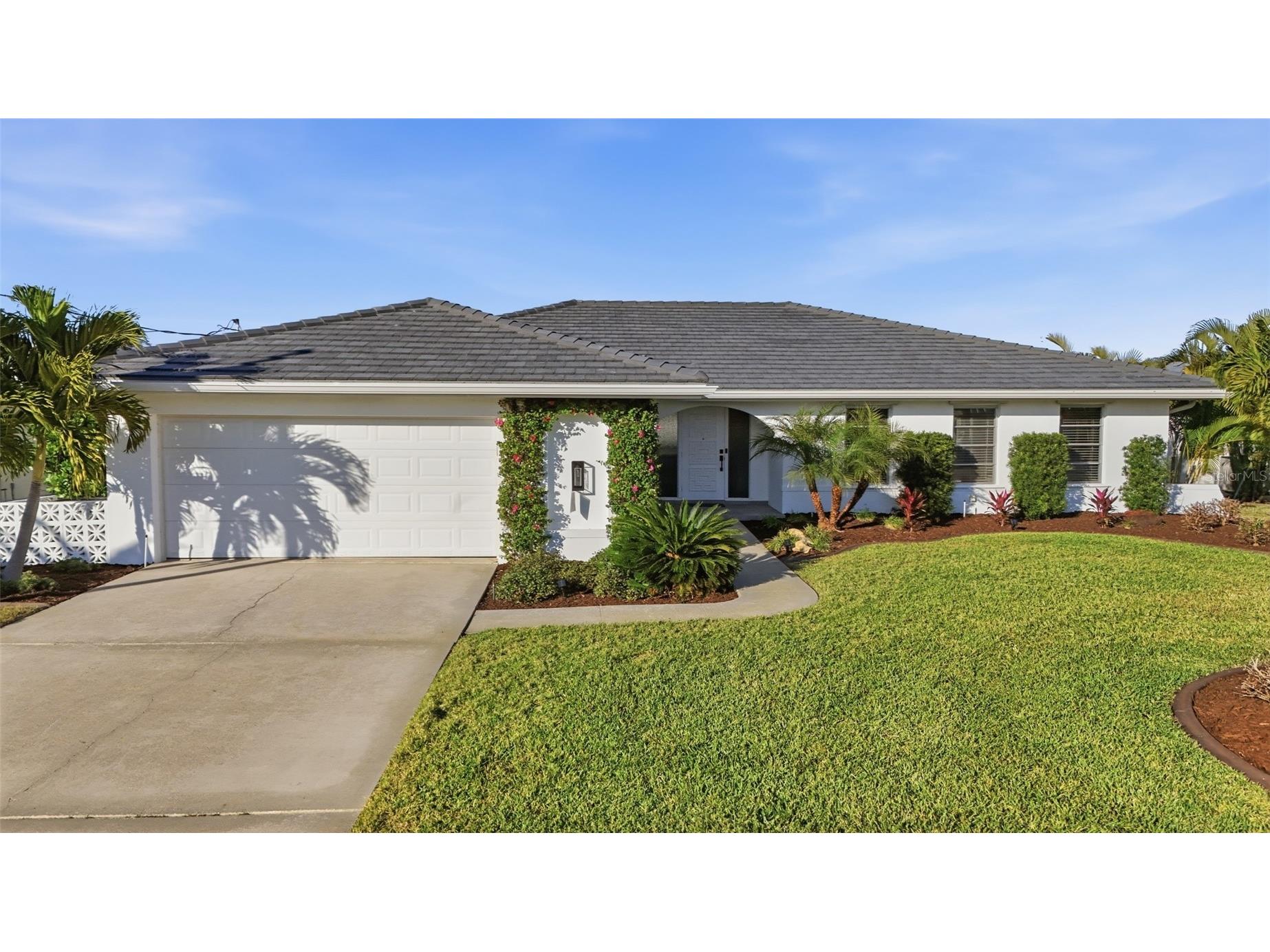 390 Capri Isles Court Punta Gorda FL 33950 C7521695 image1