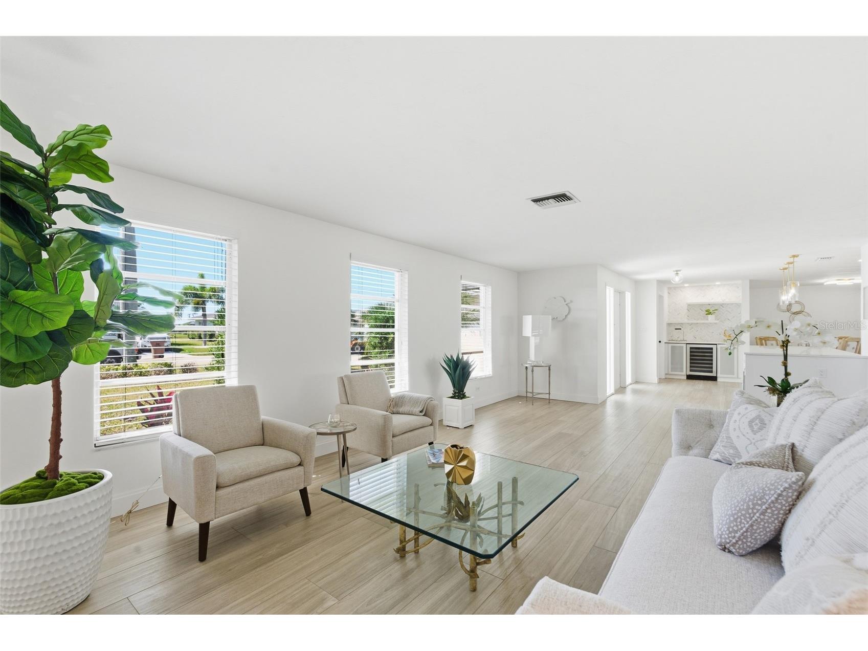 390 Capri Isles Court Punta Gorda FL 33950 C7521695 image4