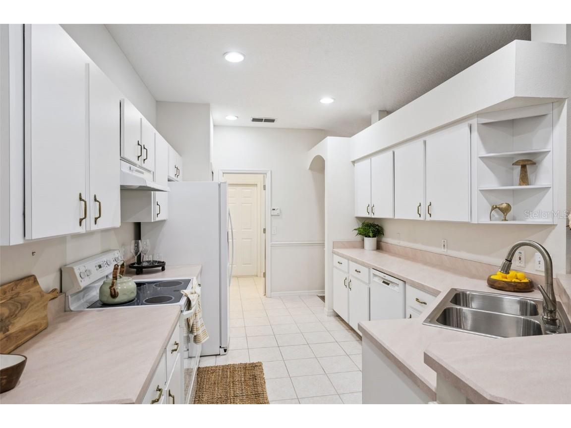 390 Foxhill Drive Debary FL 32713 O6365873 image4