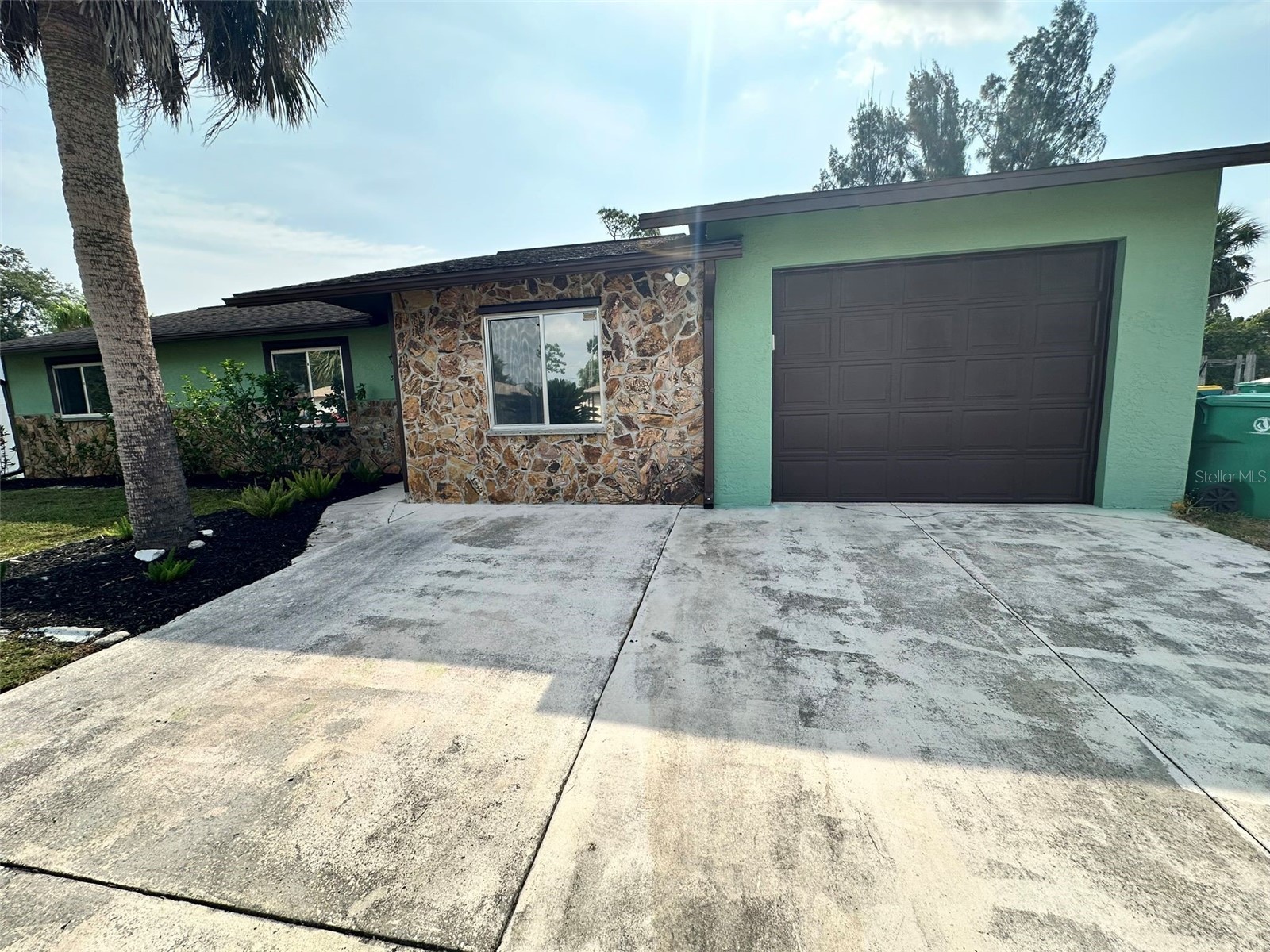 390 Kenova Street Port Charlotte FL 33954 C7526862 image2
