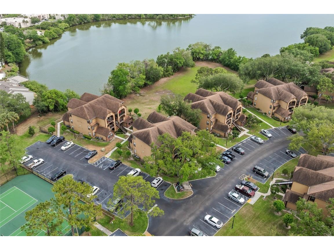 390 Lake Placid Court #304 Altamonte Springs FL 32701 O6302244 image1
