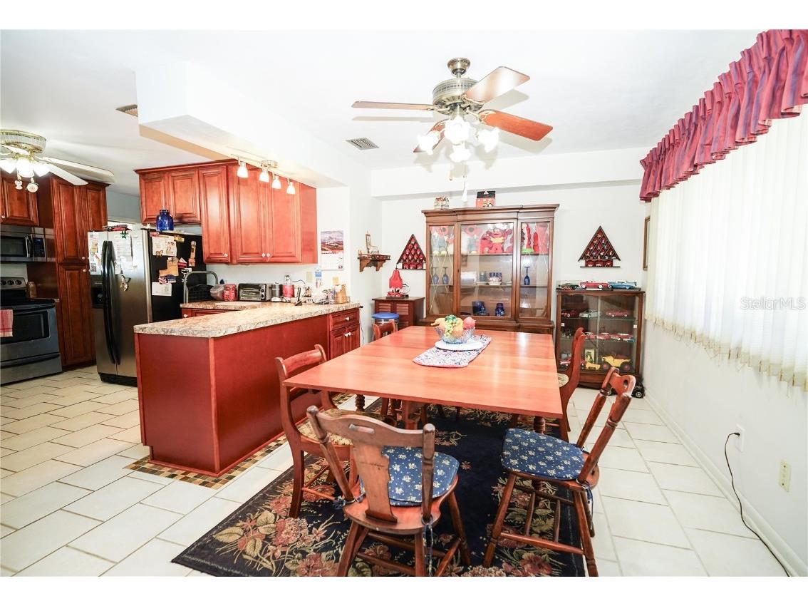 390 SW Shorewood Drive Dunnellon FL 34431 - LAKE BONABLE OM697714 image7