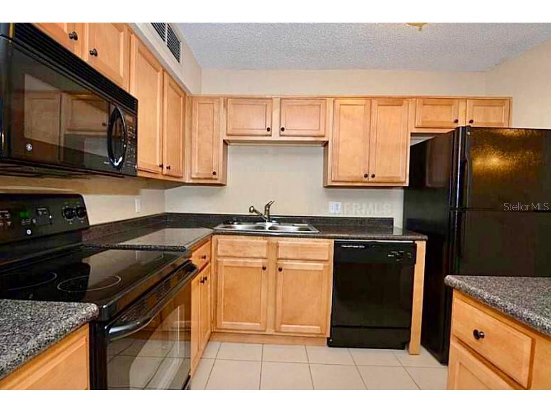 390 Woodside Drive #202 Altamonte Springs FL 32701 O6342975 image6