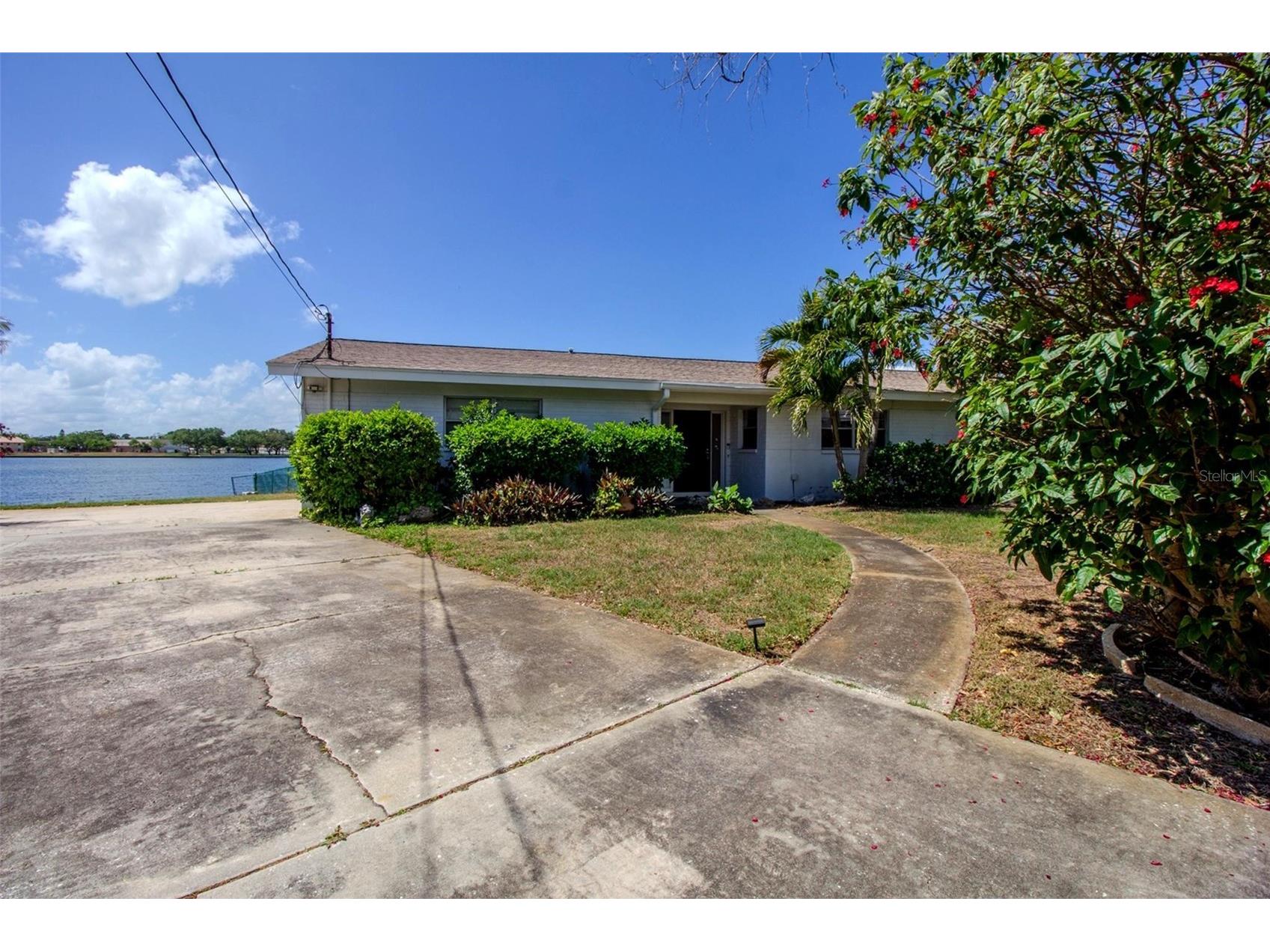 3900 14th Lane NE Saint Petersburg FL 33703 - SMACKS BAYOU TB8489431 image1
