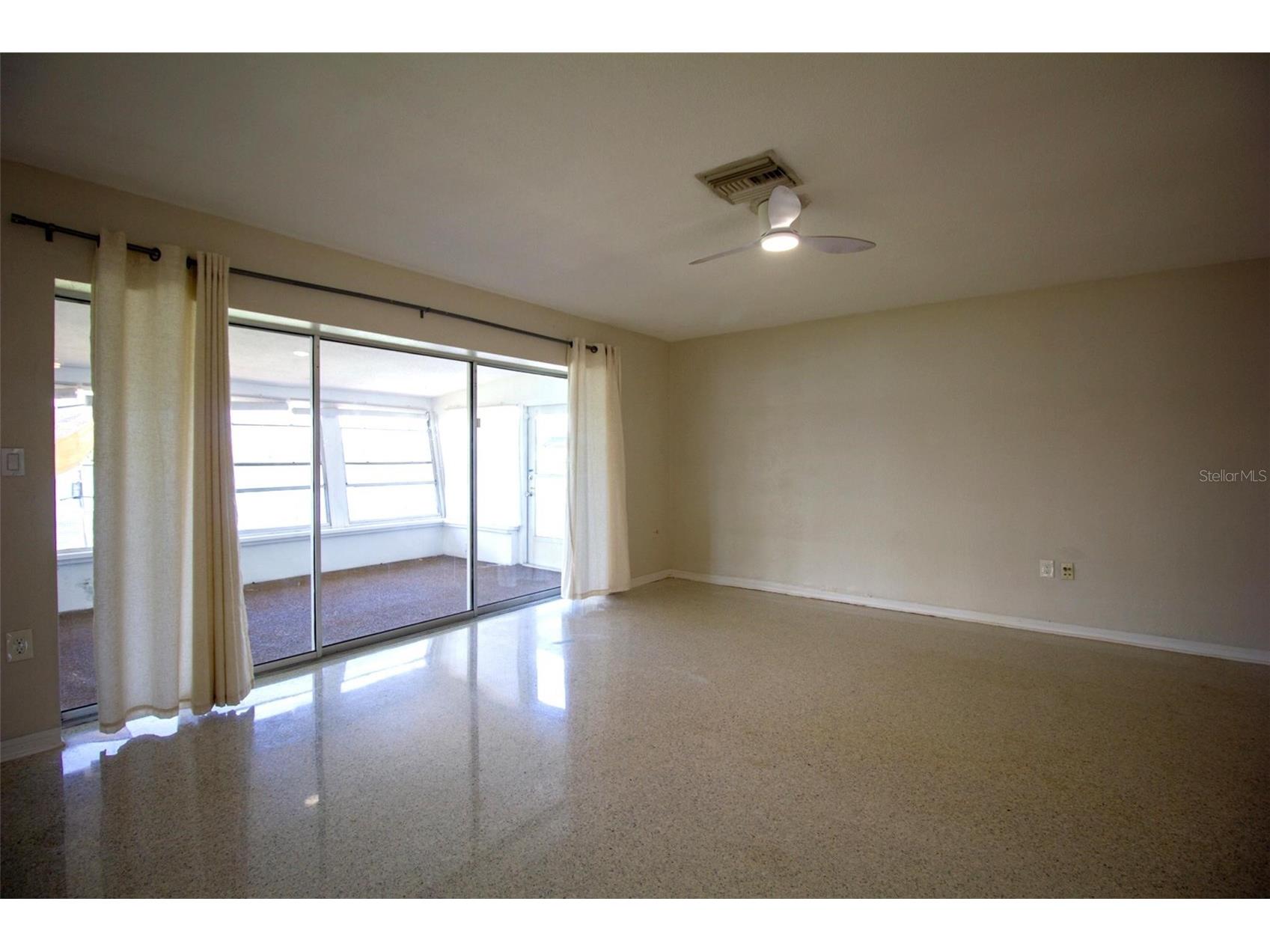 3900 14th Lane NE Saint Petersburg FL 33703 - SMACKS BAYOU TB8489431 image4