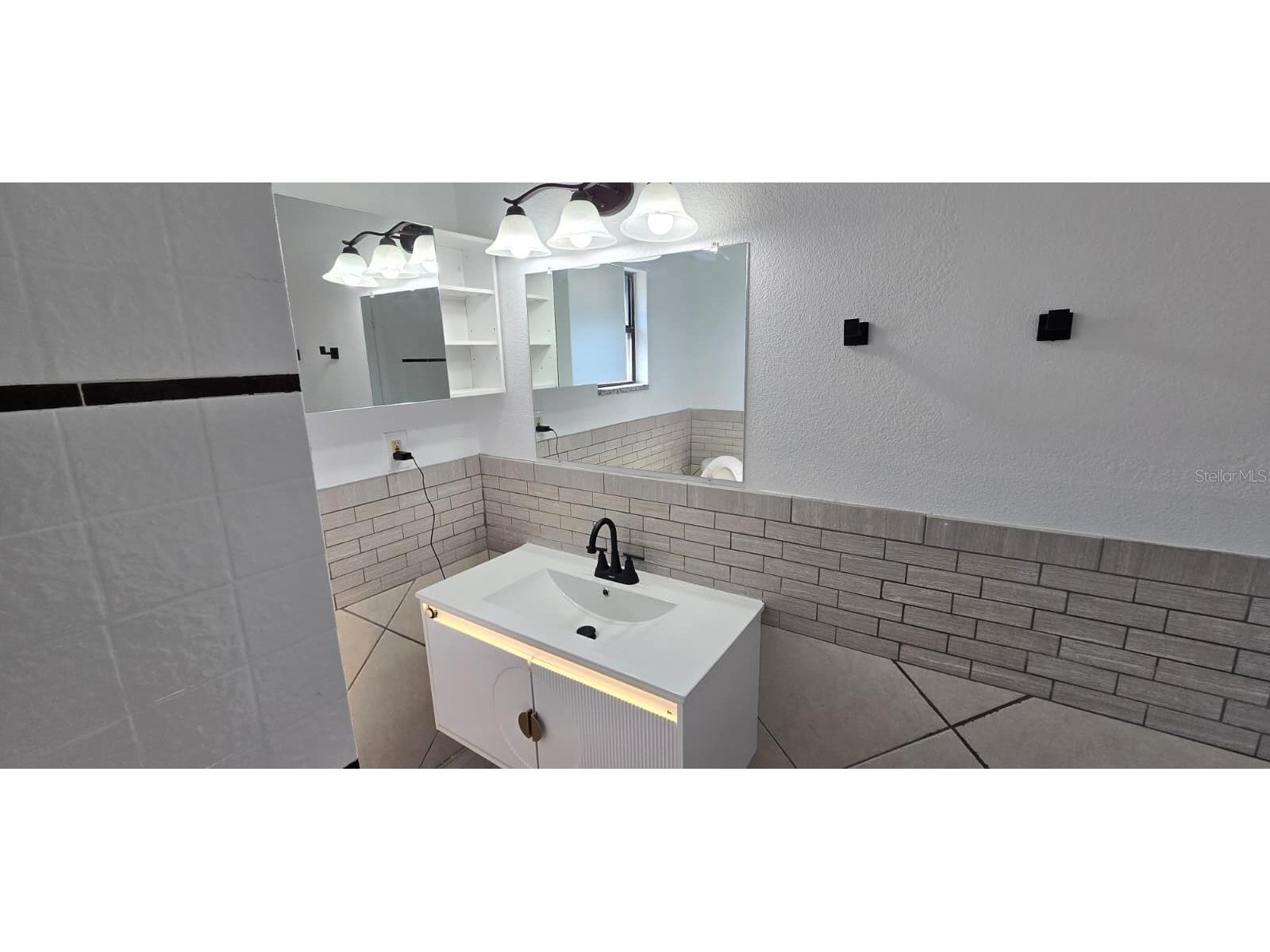 3900 50th Avenue N Saint Petersburg FL 33714 TB8453079 image28