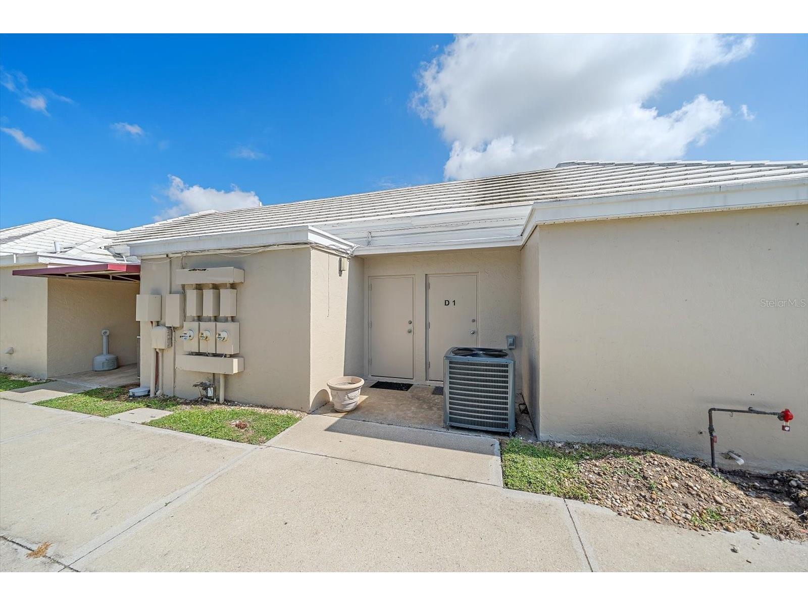 3900 Clark Road #D2 Sarasota FL 34233 A4697547 image16