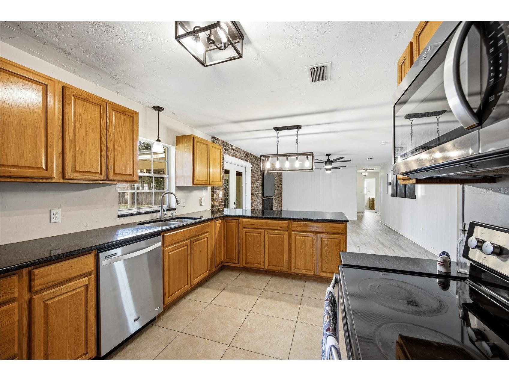 3900 NW 37th Place Gainesville FL 32606 GC539170 image3