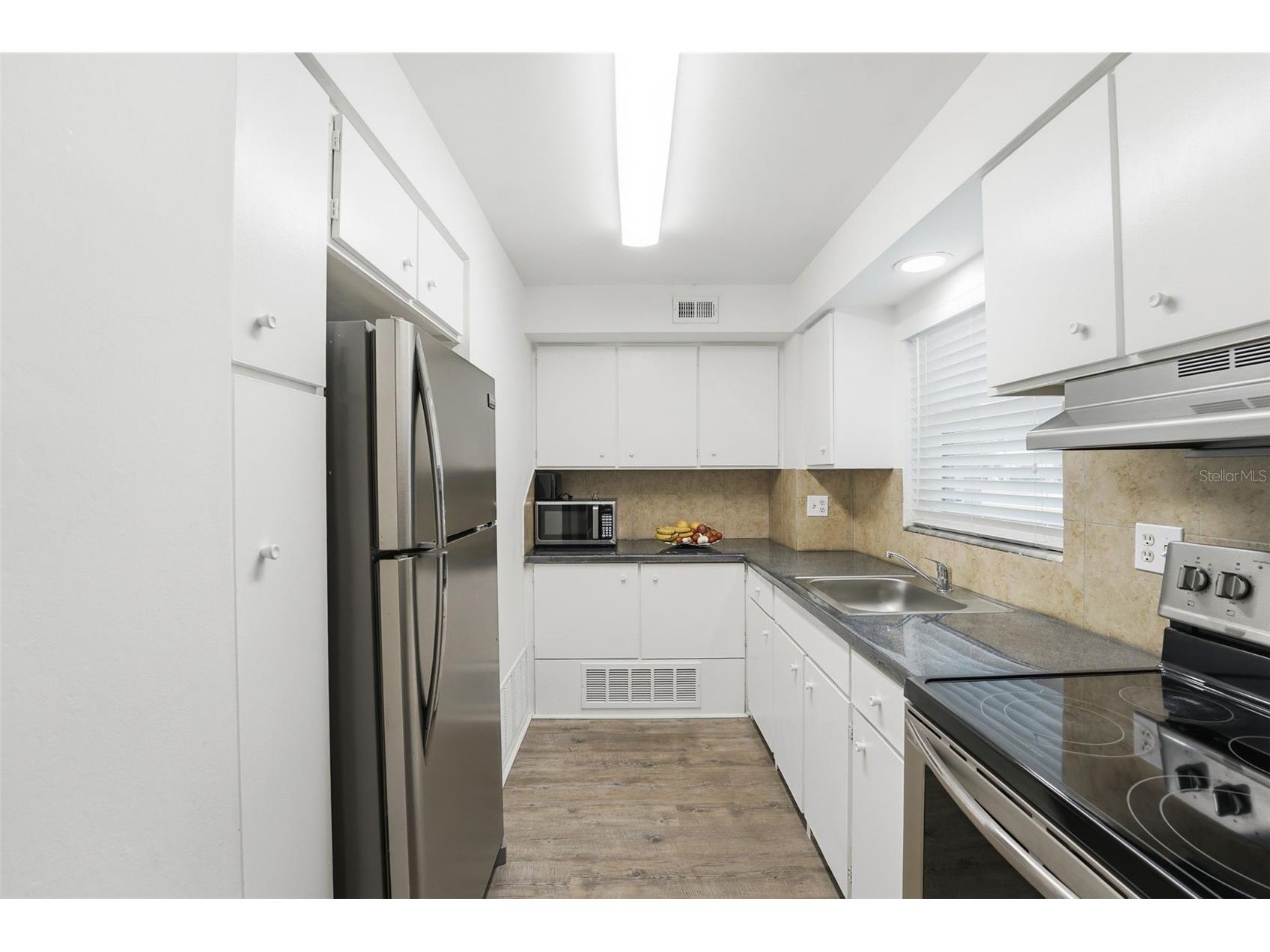 3900 Roxane Boulevard #10A Sarasota FL 34235 D6146777 image17