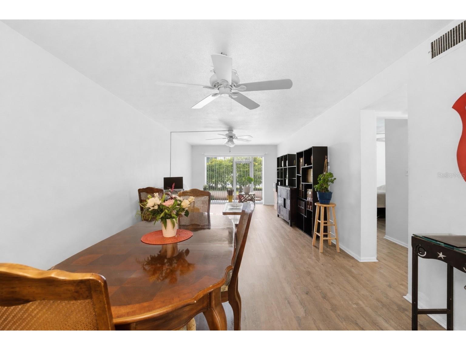 3900 Roxane Boulevard #10A Sarasota FL 34235 D6146777 image3