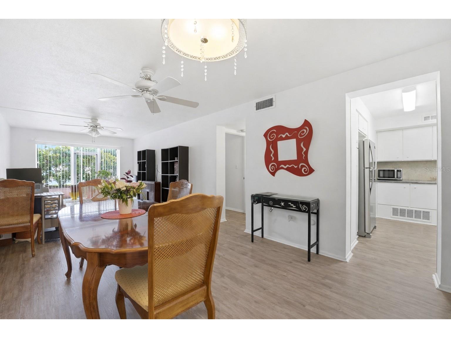 3900 Roxane Boulevard #10A Sarasota FL 34235 D6146777 image5