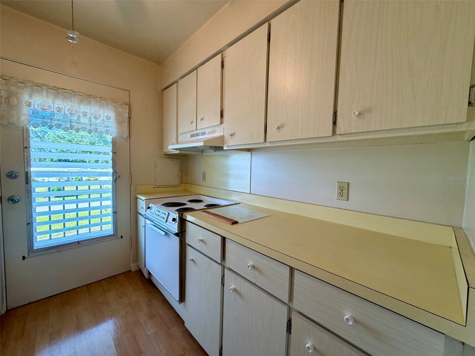 3900 Roxane Boulevard #11B Sarasota FL 34235 A4692072 image11