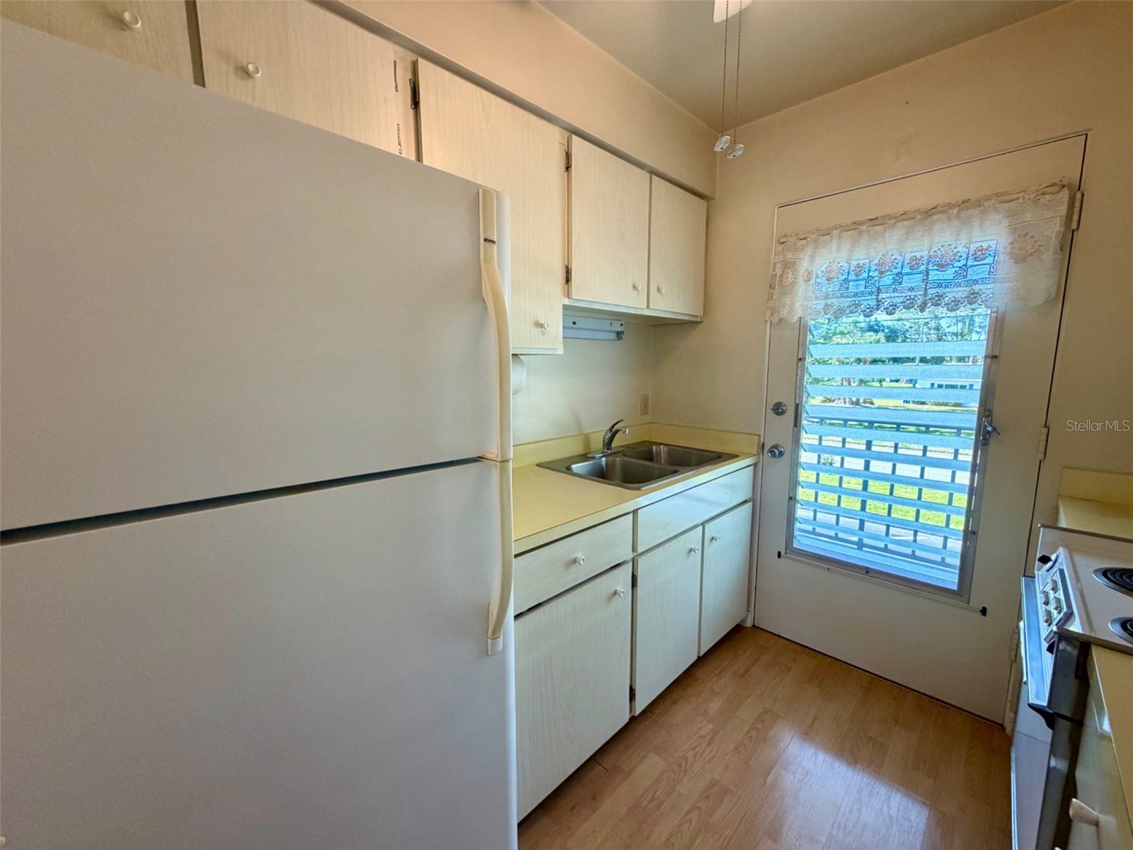 3900 Roxane Boulevard #11B Sarasota FL 34235 A4692072 image12