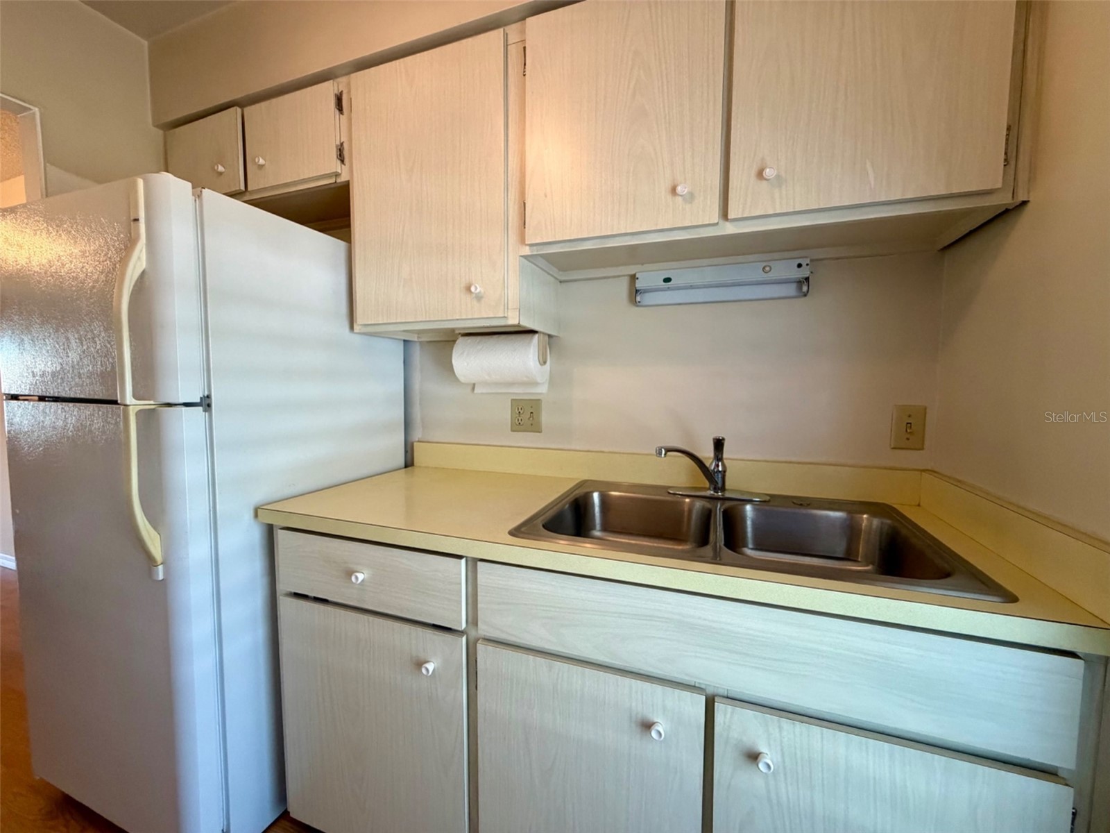 3900 Roxane Boulevard #11B Sarasota FL 34235 A4692072 image13