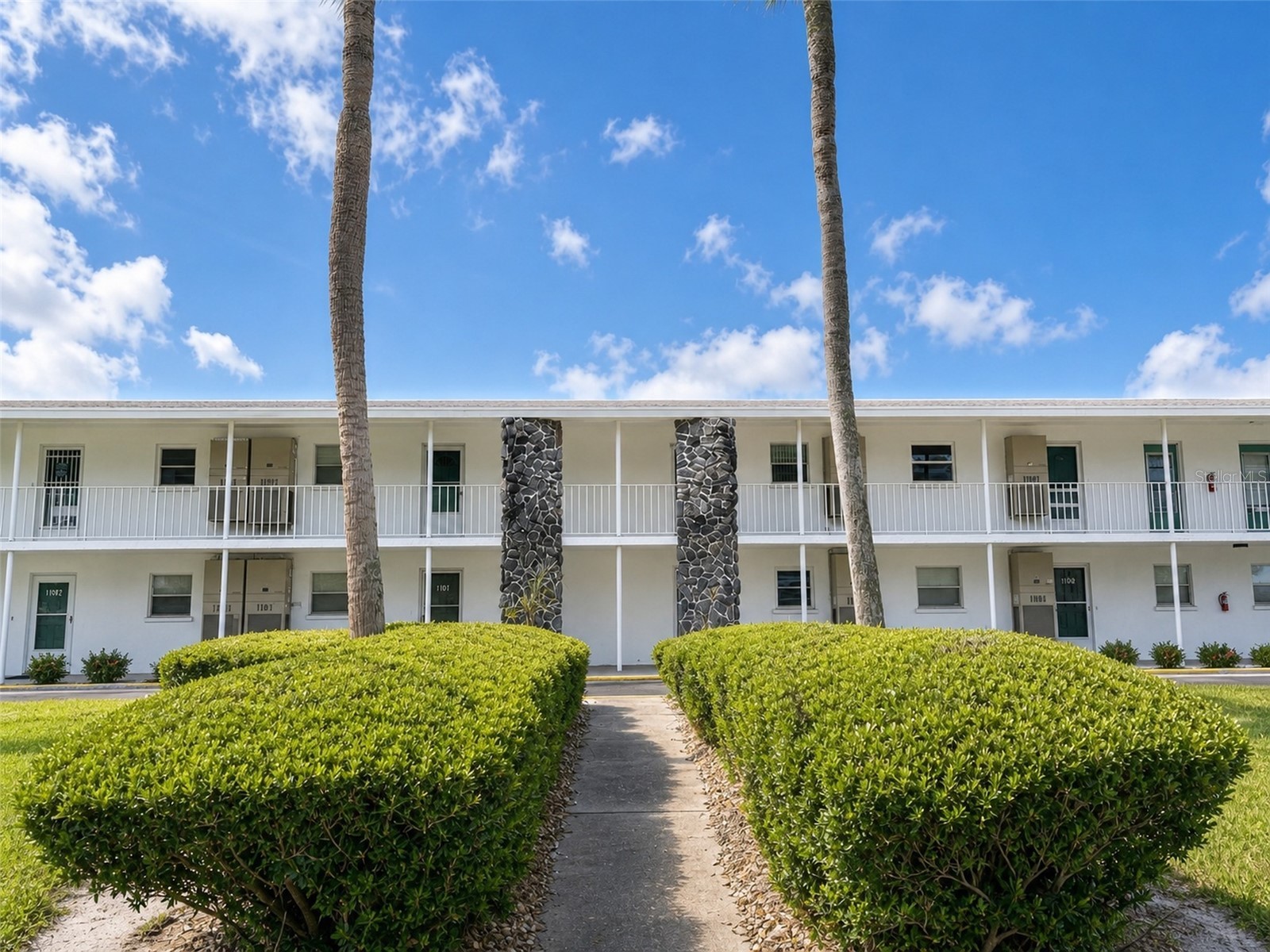 3900 Roxane Boulevard #11B Sarasota FL 34235 A4692072 image2